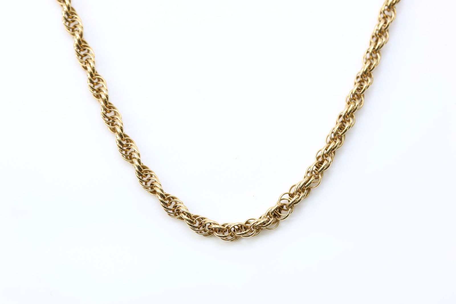 14k YG Necklace: 14k yellow gold woven link necklace. 18" and 6.7dwt.