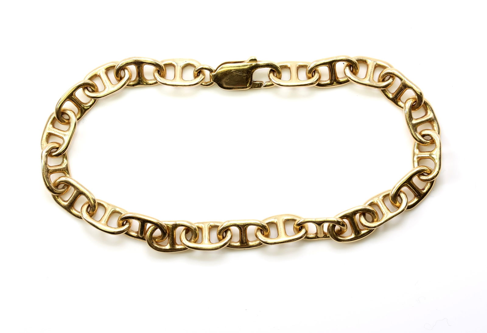 14k YG Bracelet: 14k yellow gold mariners link bracelet. 8" and 13.2dwt.