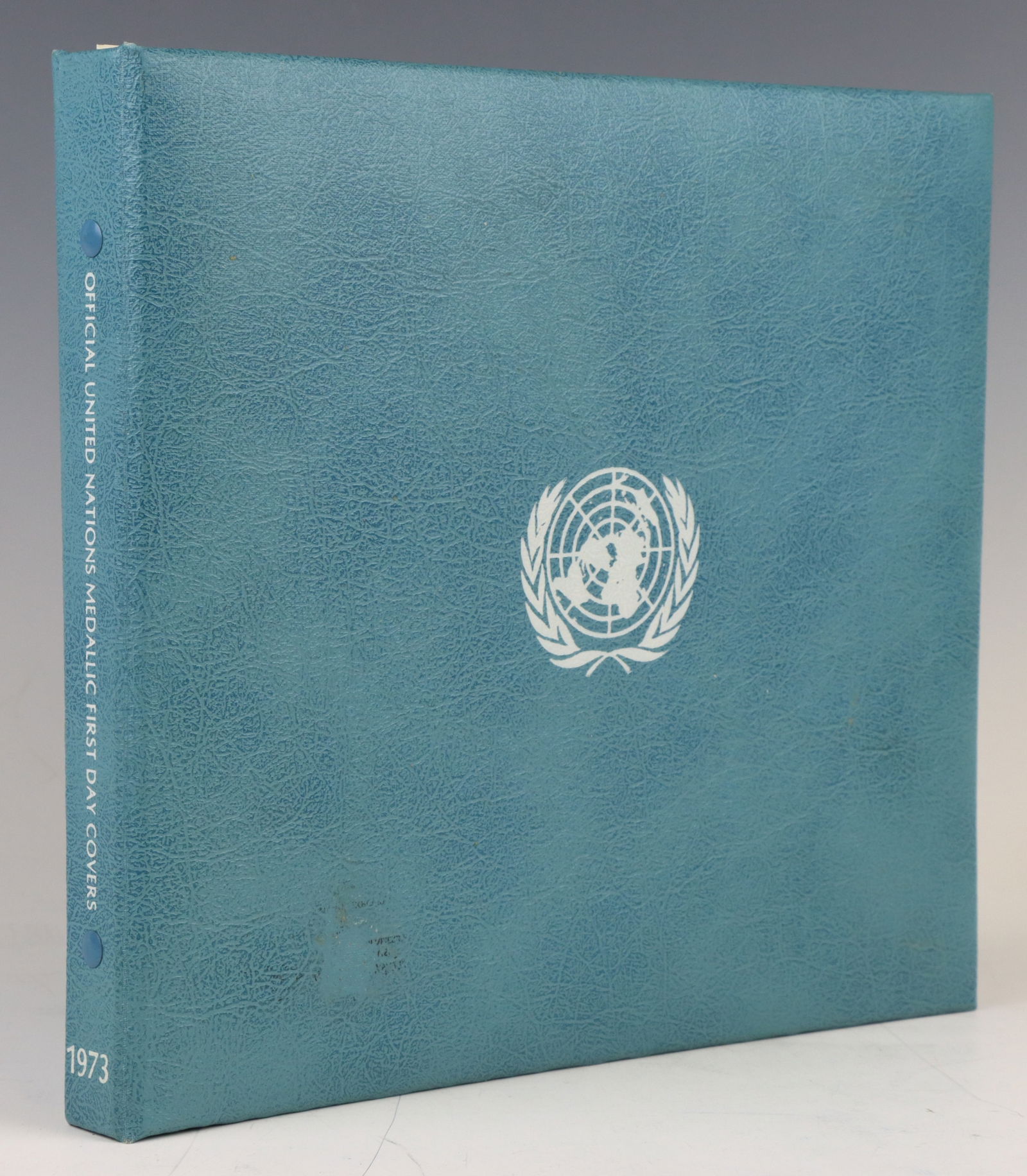 Franklin Mint Sterling Silver UN Peace Medals: United Nations Peace Medals, (5) sterling silver medals mounted in cards with first day stamps, in an album and with paperwork. Each approx. 38mm and 0.8 ozt, overall approx. 4 ozt