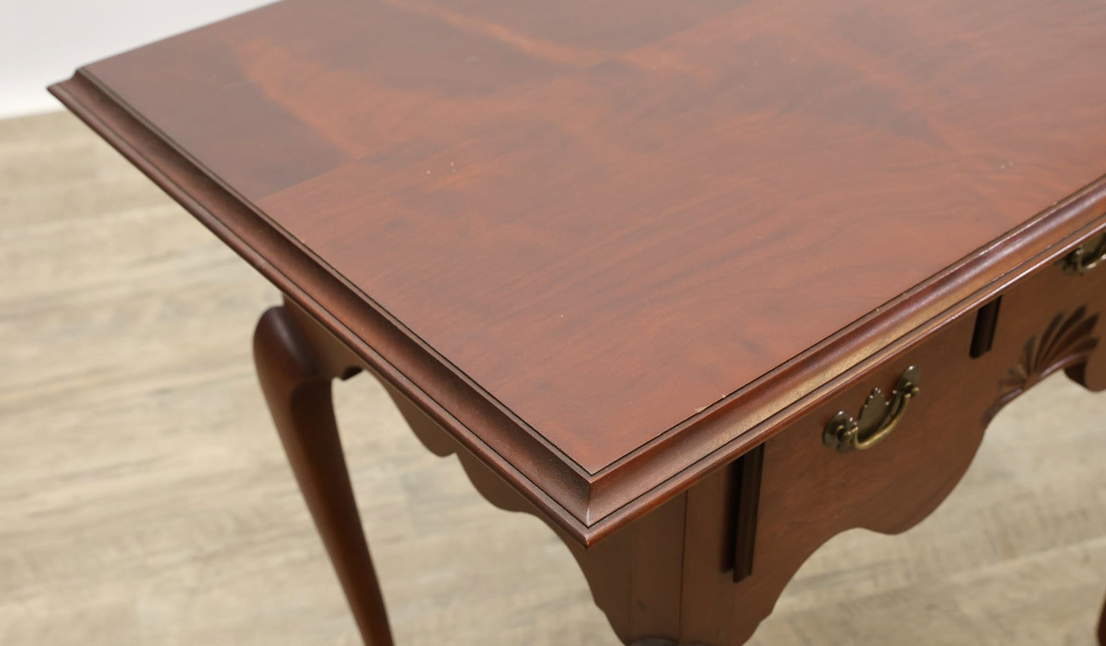 Eldred Wheeler Hand-Crafted Dressing Table - 5