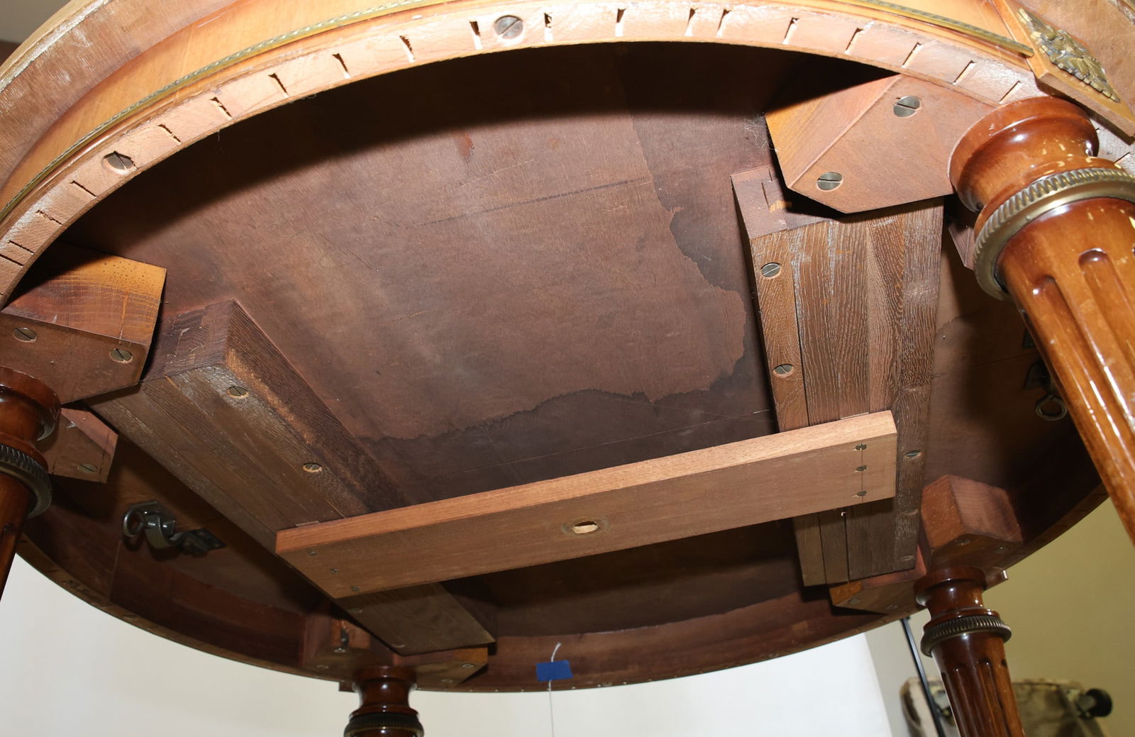 Tulipwood Veneer and Ormolu Mounted Breakfast Table - 11