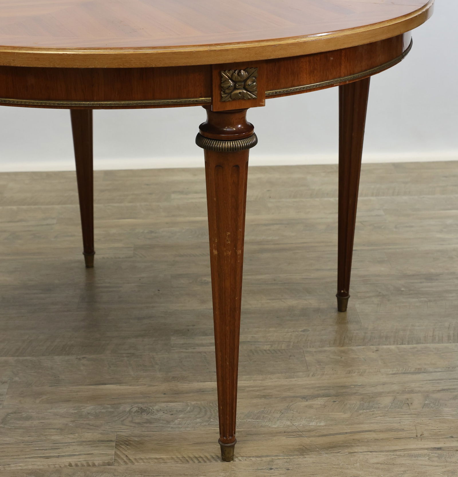 Tulipwood Veneer and Ormolu Mounted Breakfast Table - 3