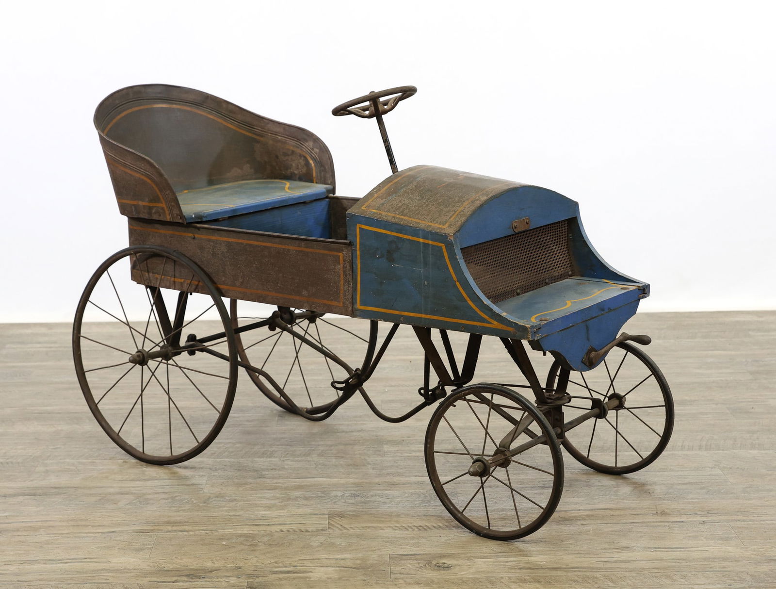 Blue Streak Child's Pedal Car (1 of 17)