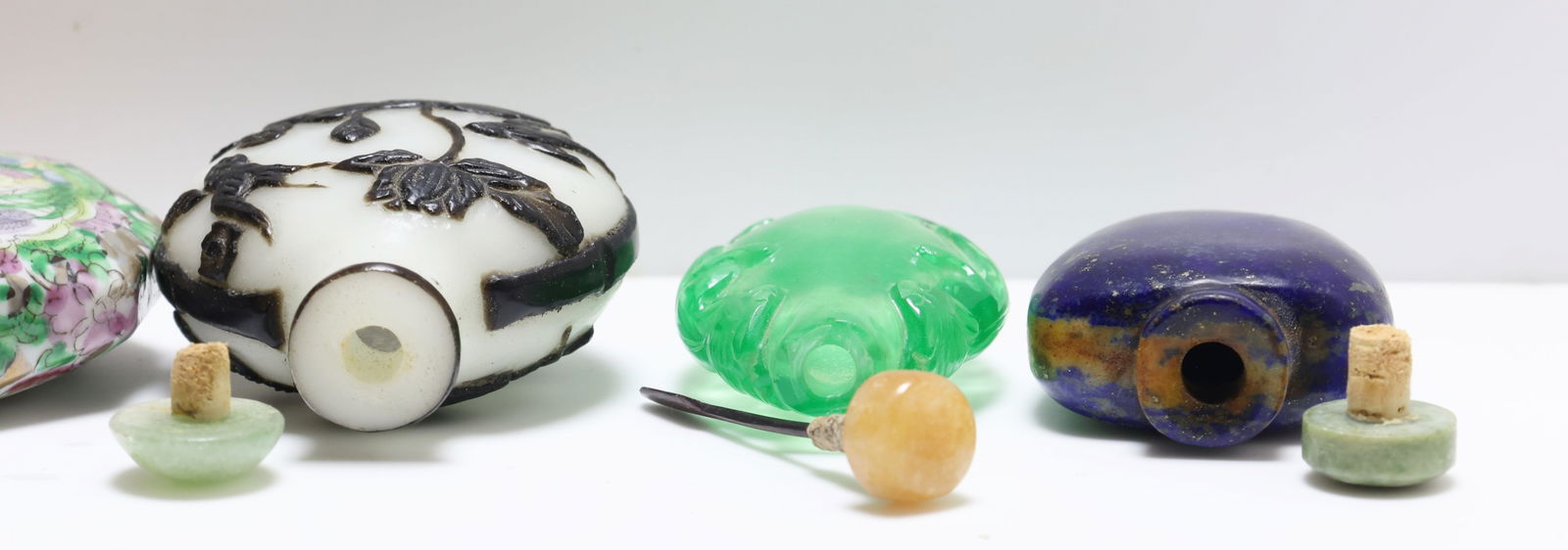 Chinese Snuff Bottles - 5