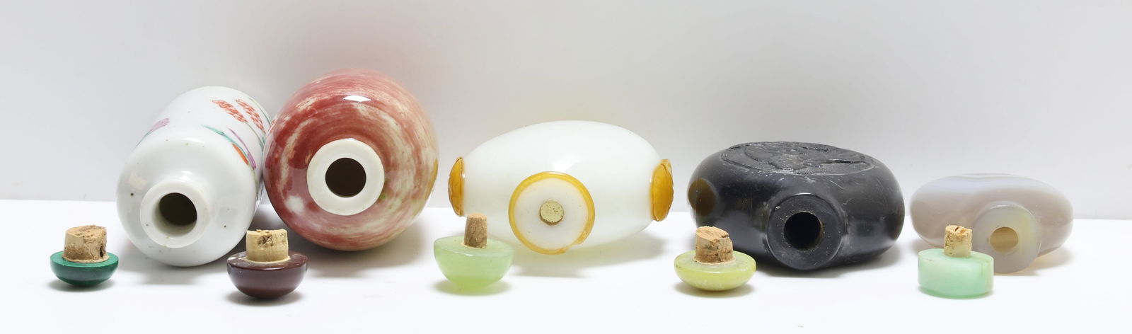 Chinese Snuff Bottles - 6