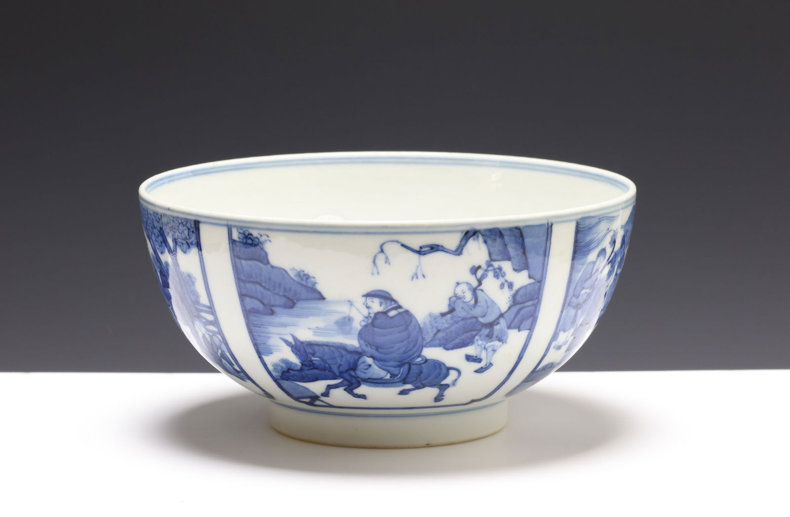 Chinese Porcelain Scholars Bowl (1 of 10)