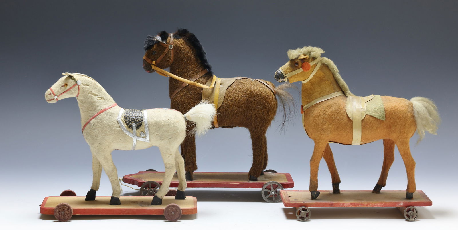 German Platform Pull Toy Horses (1 of 15)