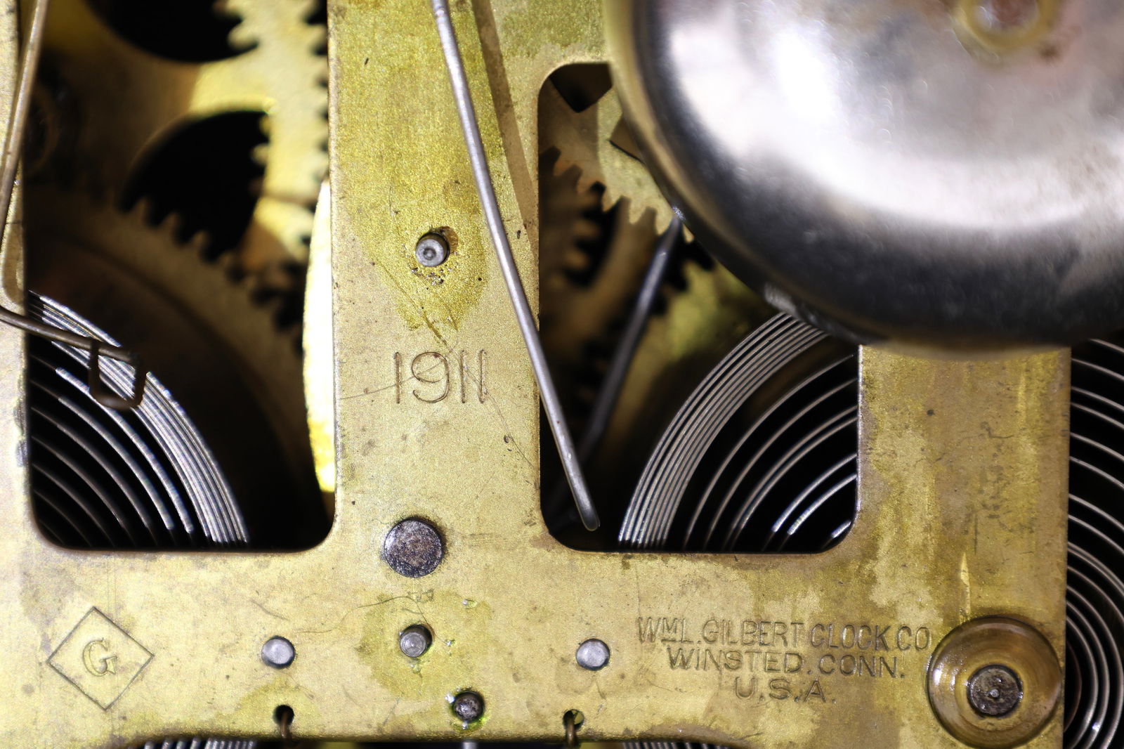 Gilbert Arts and Crafts Mantel Clock - 6