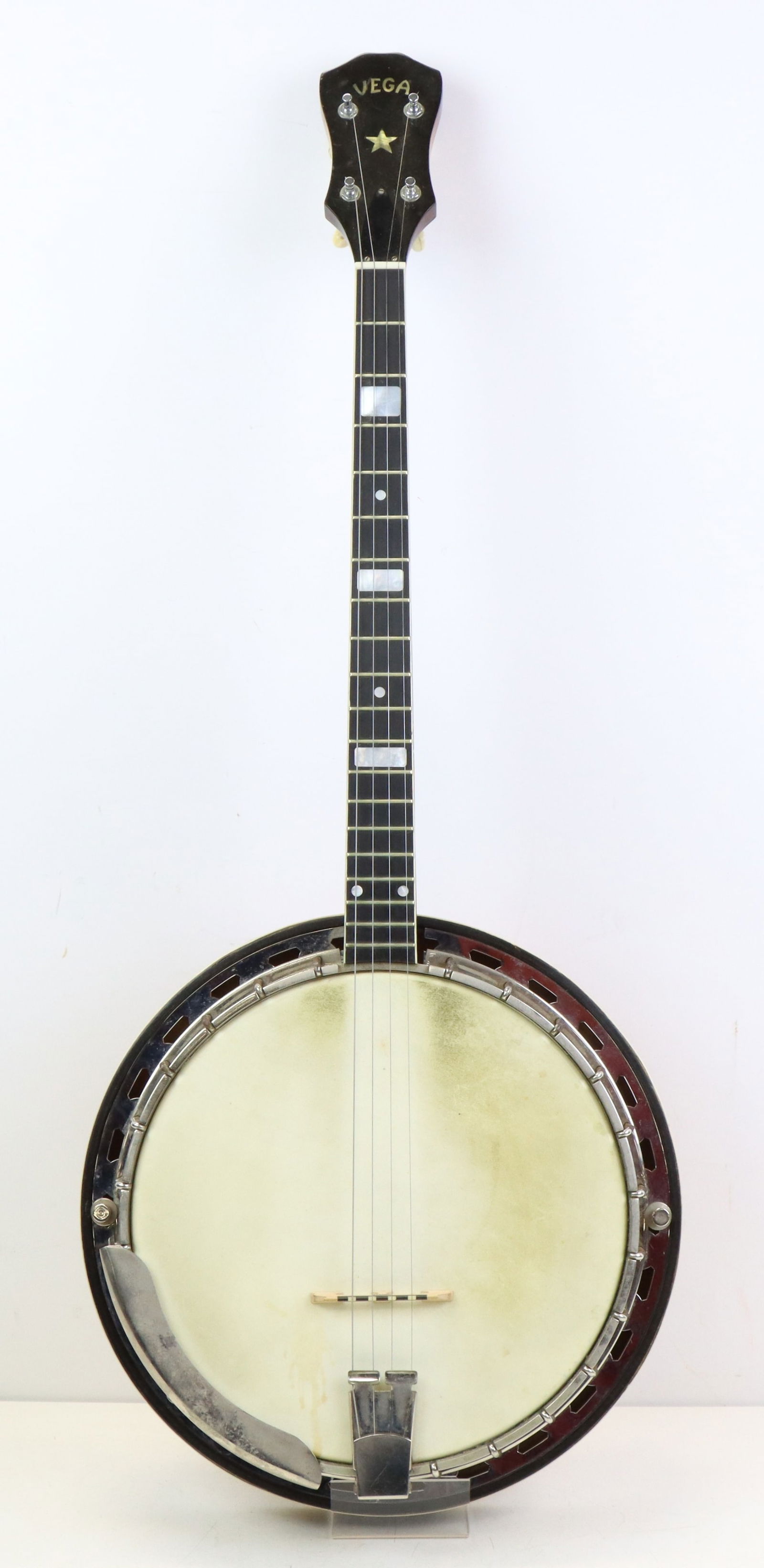 Vega Professional Tenor Banjo (1 of 17)