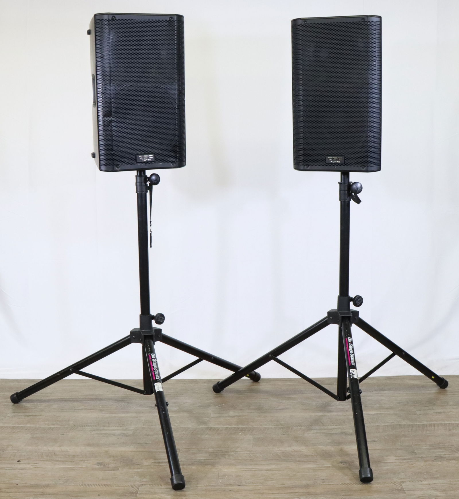QSC Loudspeaker pair with stands (1 of 13)