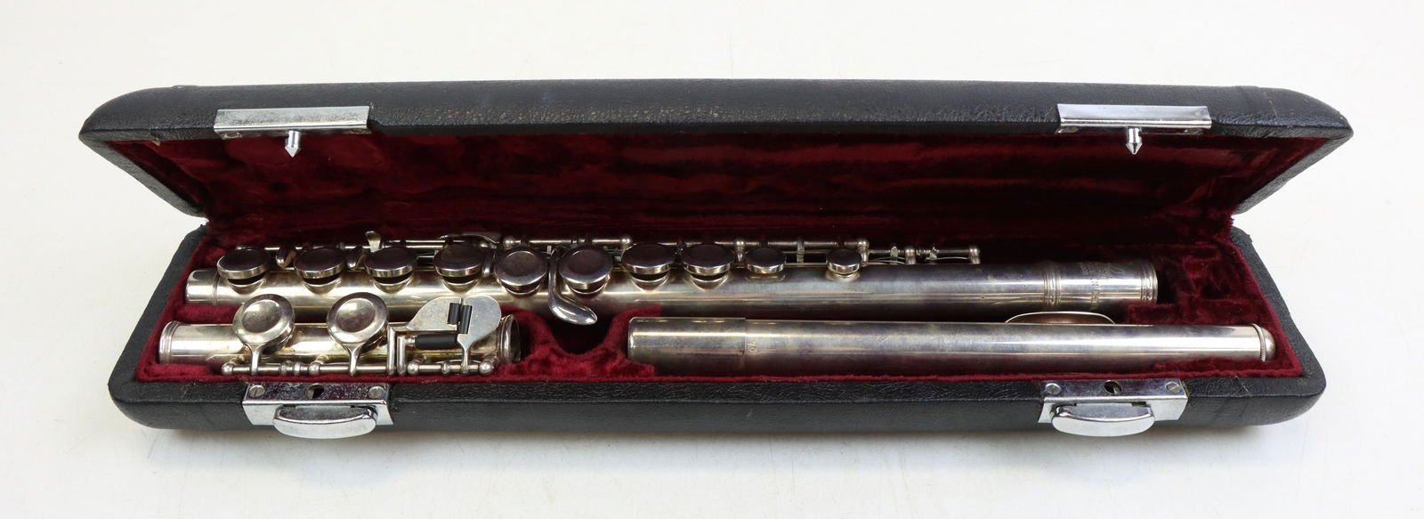 Lark Silver Flute (1 of 4)