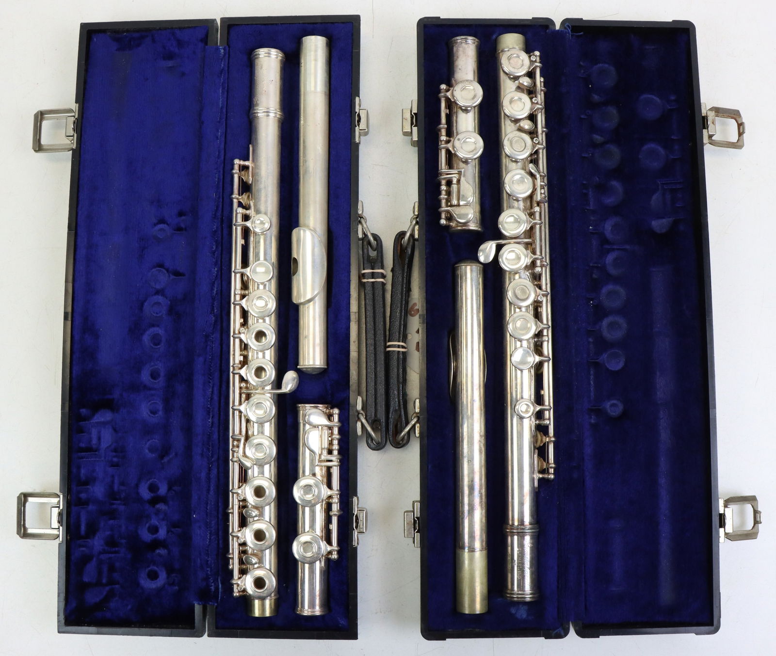 Lot of 2 Gemeinhardt Flutes (1 of 7)