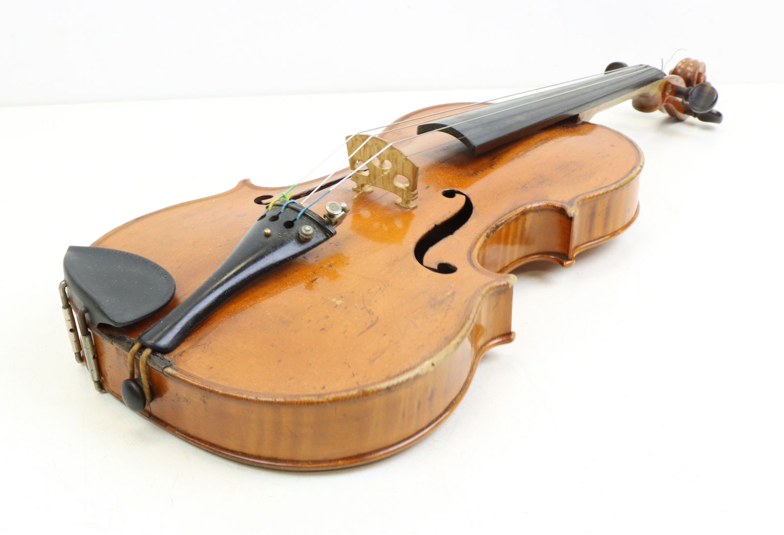 Unlabeled 4/4 Violin with 4 Bows. - 10