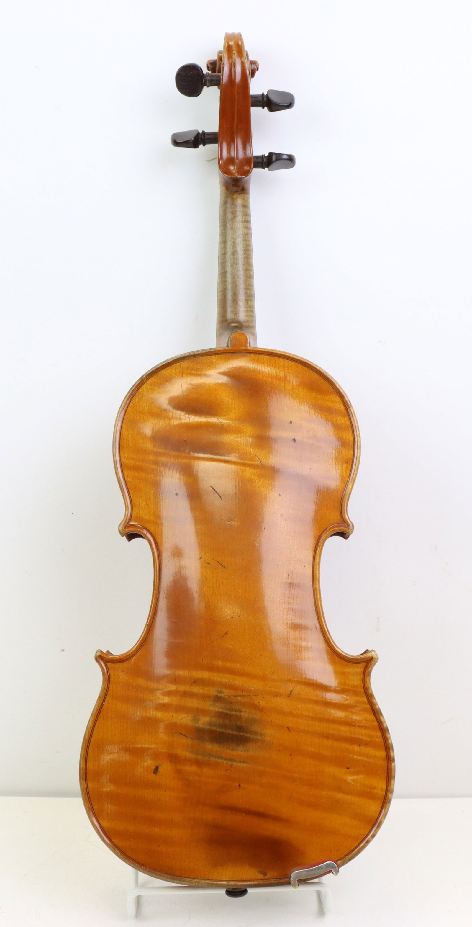 Unlabeled 4/4 Violin with 4 Bows. - 5