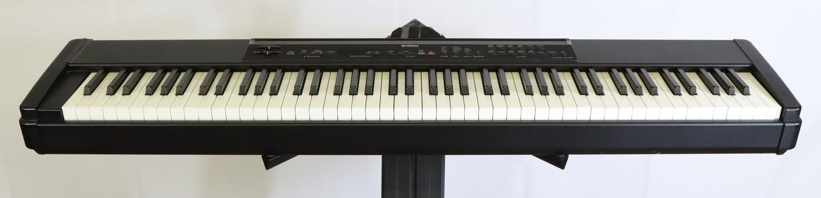 Yamaha P-80 Electronic Piano with Case and Stand (1 of 14)