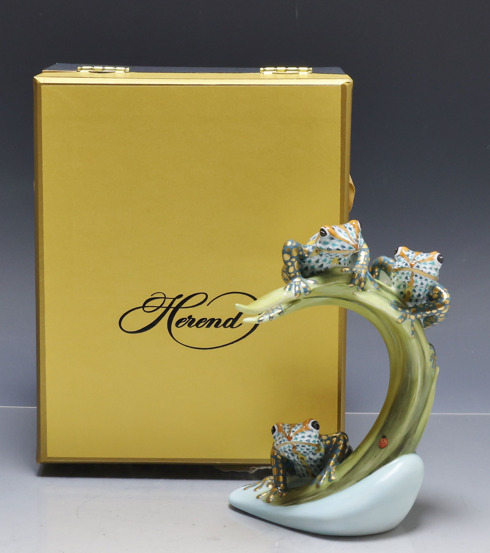 Herend Porcelain "Three Tree Frogs on Leaf" Special Fishnet Figurine (1 of 7)