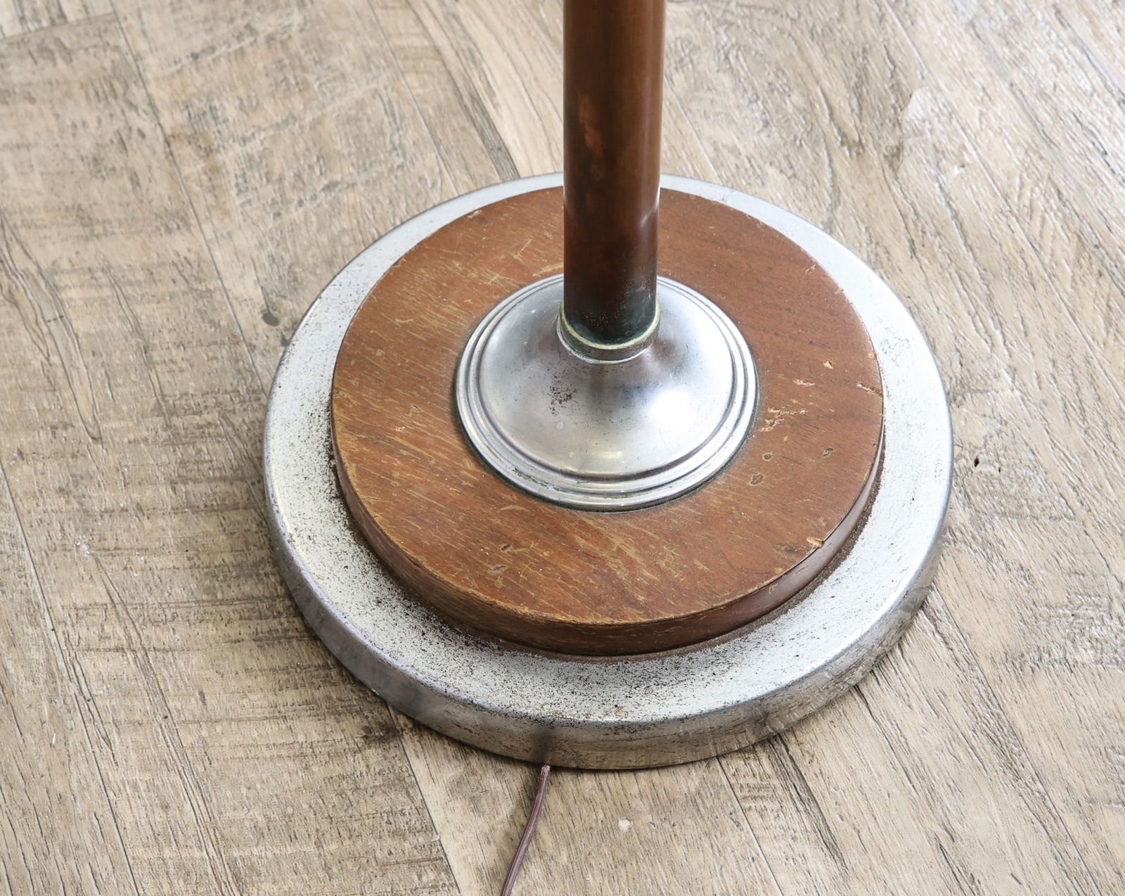 Gilbert Rohde Torchieres - 12