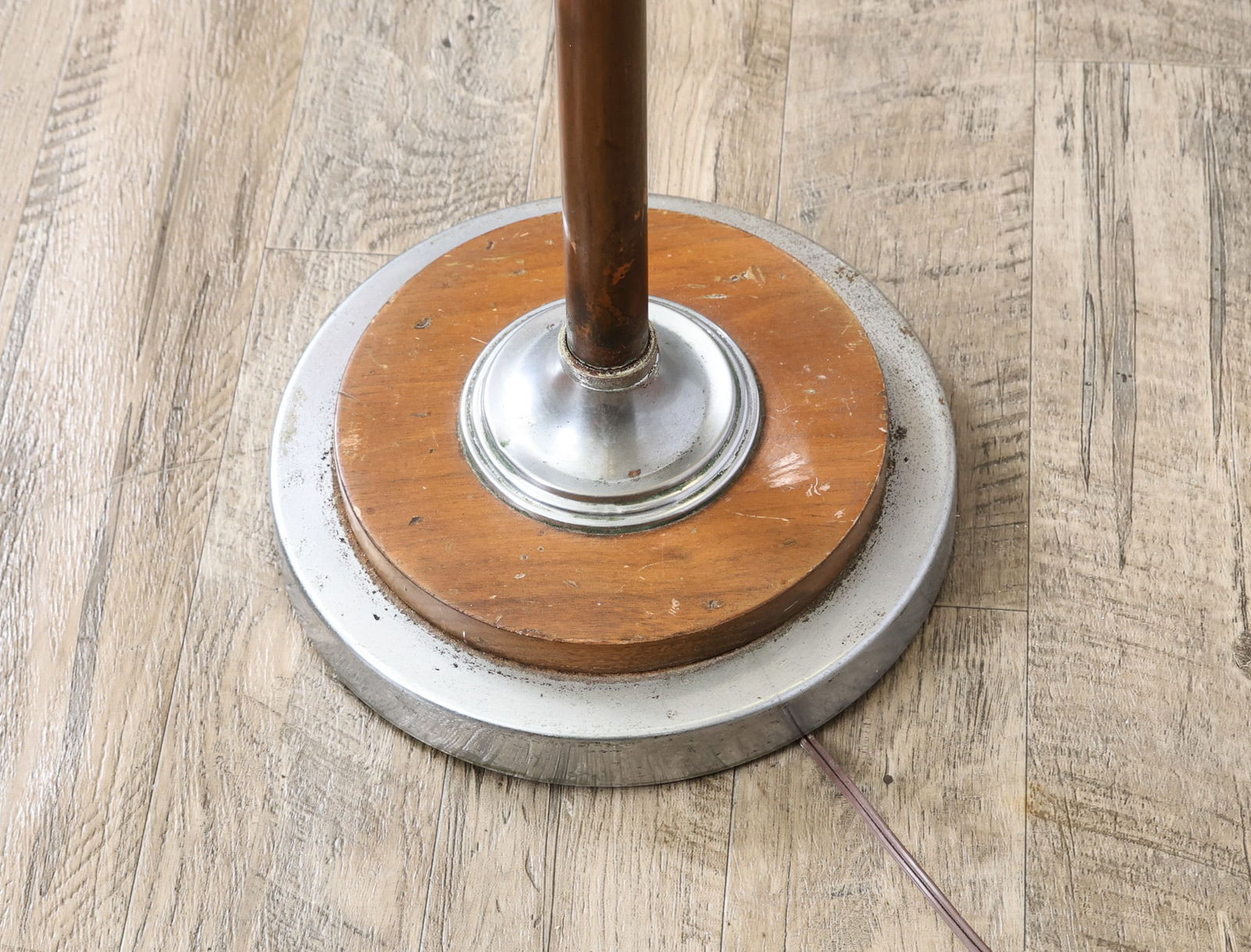 Gilbert Rohde Torchieres - 9