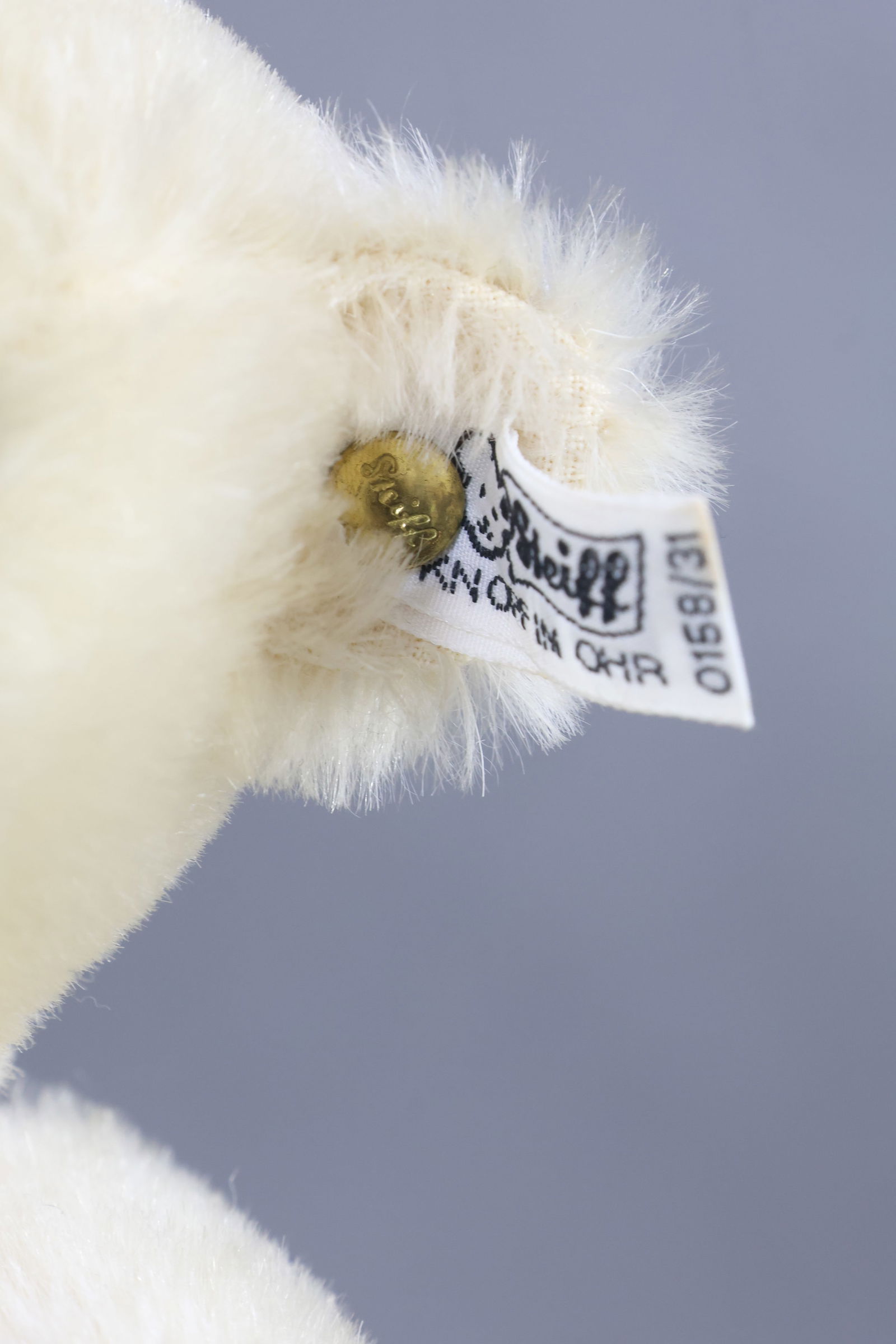 R. JOHN WRIGHT/STEIFF. - 9