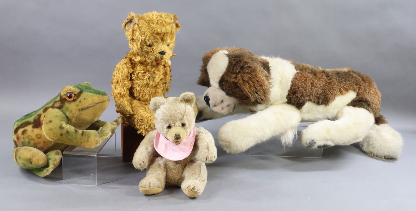 STEIFF/VINTAGE STEIFF/OTHER.: LOT. STEIFF - 11" L. Sitting 1959-1964 "Froggy Frog", multi-colored mohair. Large orange/black glass eyes. Frog has a raised silver button between toes, left foot. Threads remain from the paper label