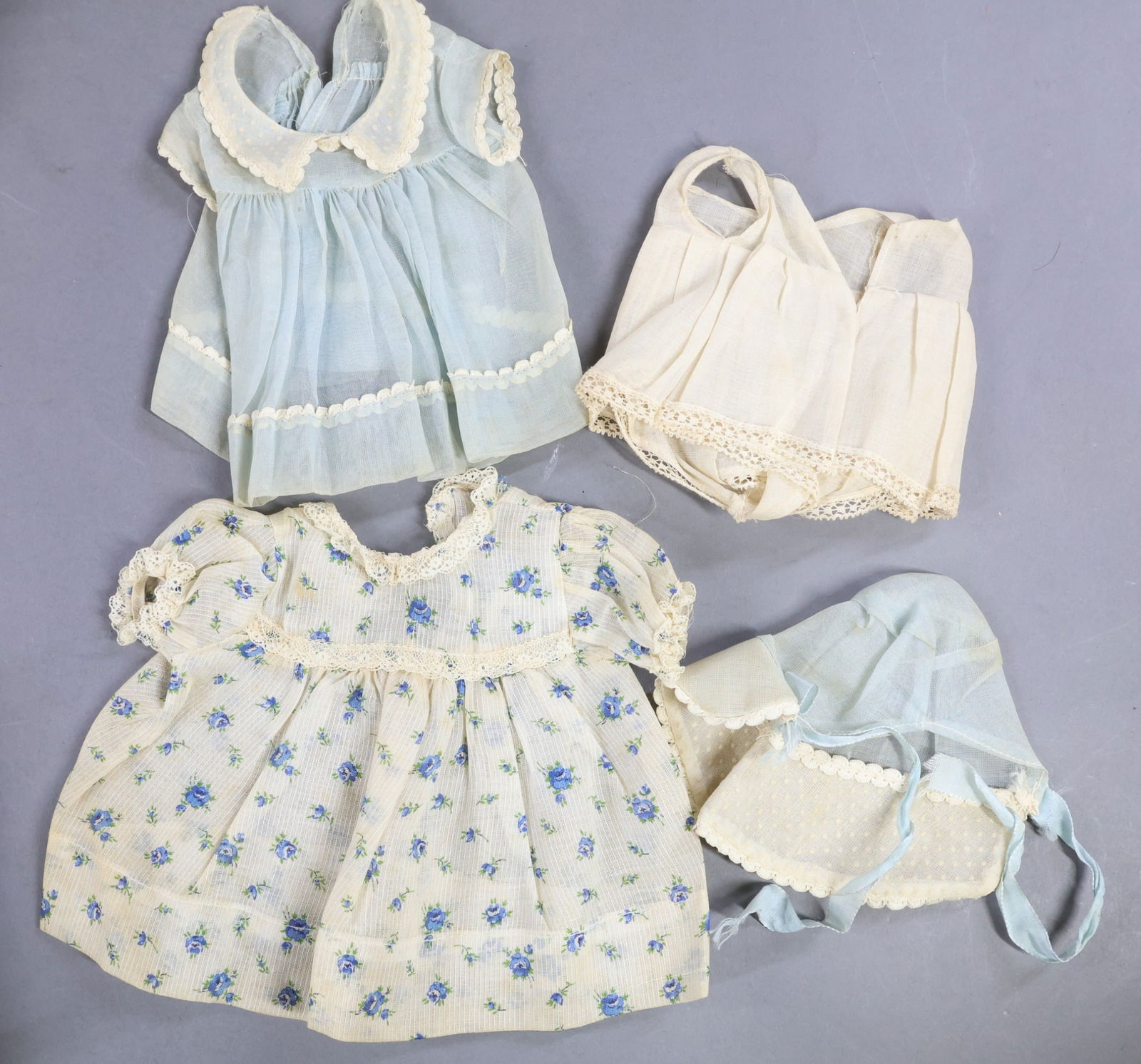 COMPOSITION DOLLS. - 17