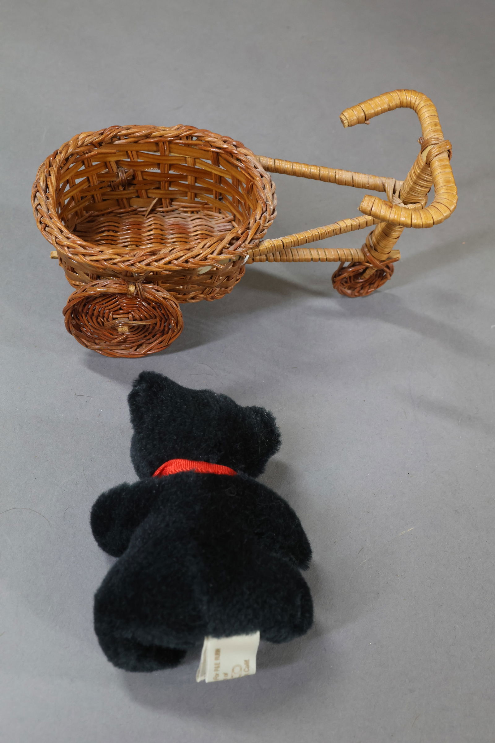 GERMAN HERMANN BEARS. - 3