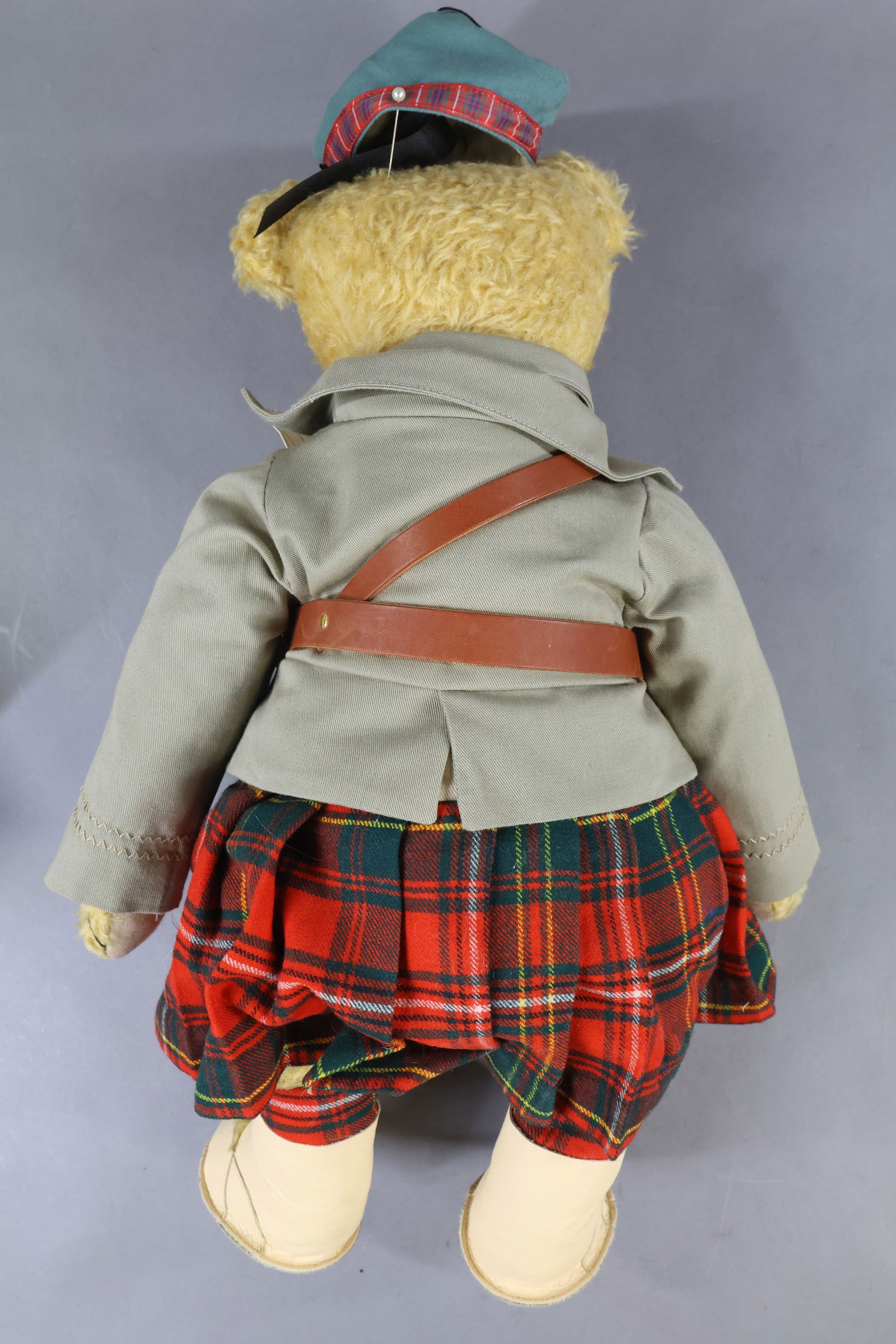 DRESSED MOHAIR/OTHER BEARS. - 14