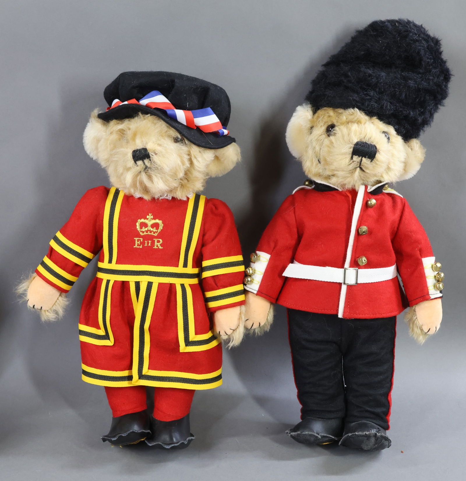 DRESSED MOHAIR/OTHER BEARS. - 2