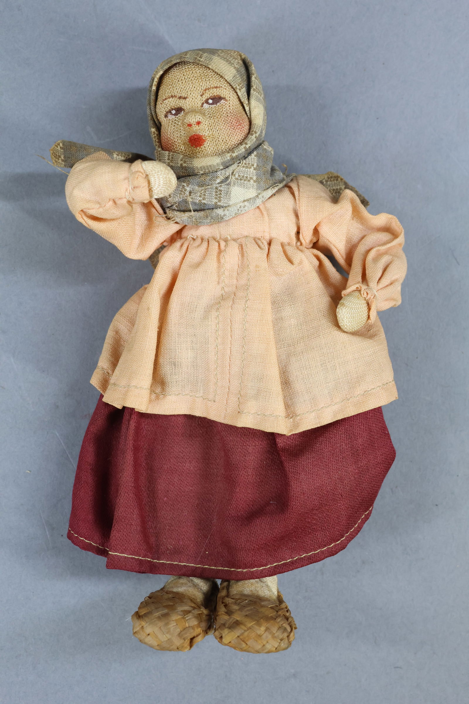 DOLLS REPRESENTING FOREIGN COUNTRIES. - 4