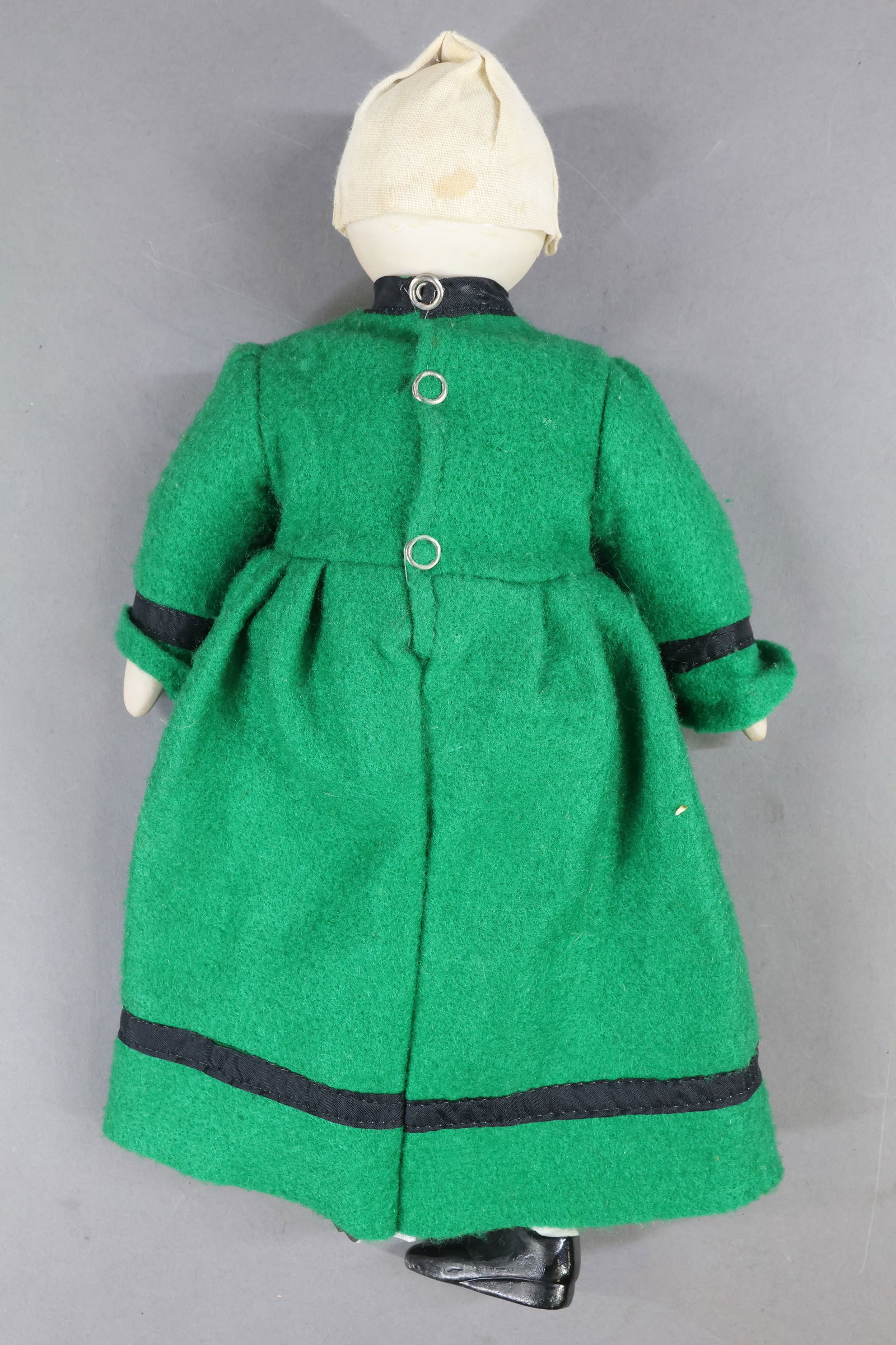 DOLLS REPRESENTING FOREIGN COUNTRIES. - 10