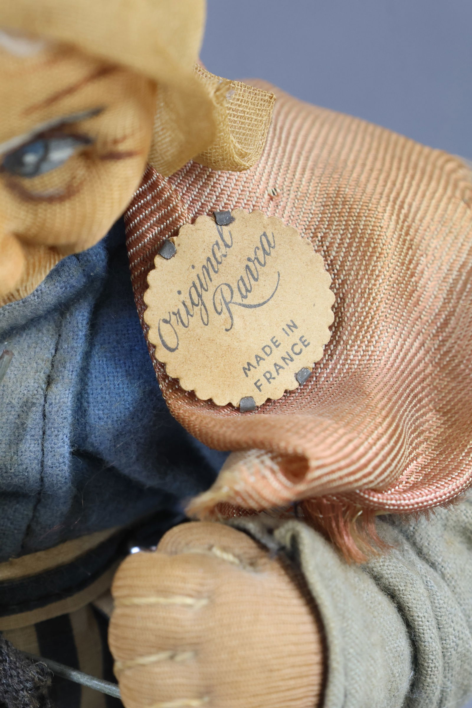 DOLLS REPRESENTING FOREIGN COUNTRIES. - 12