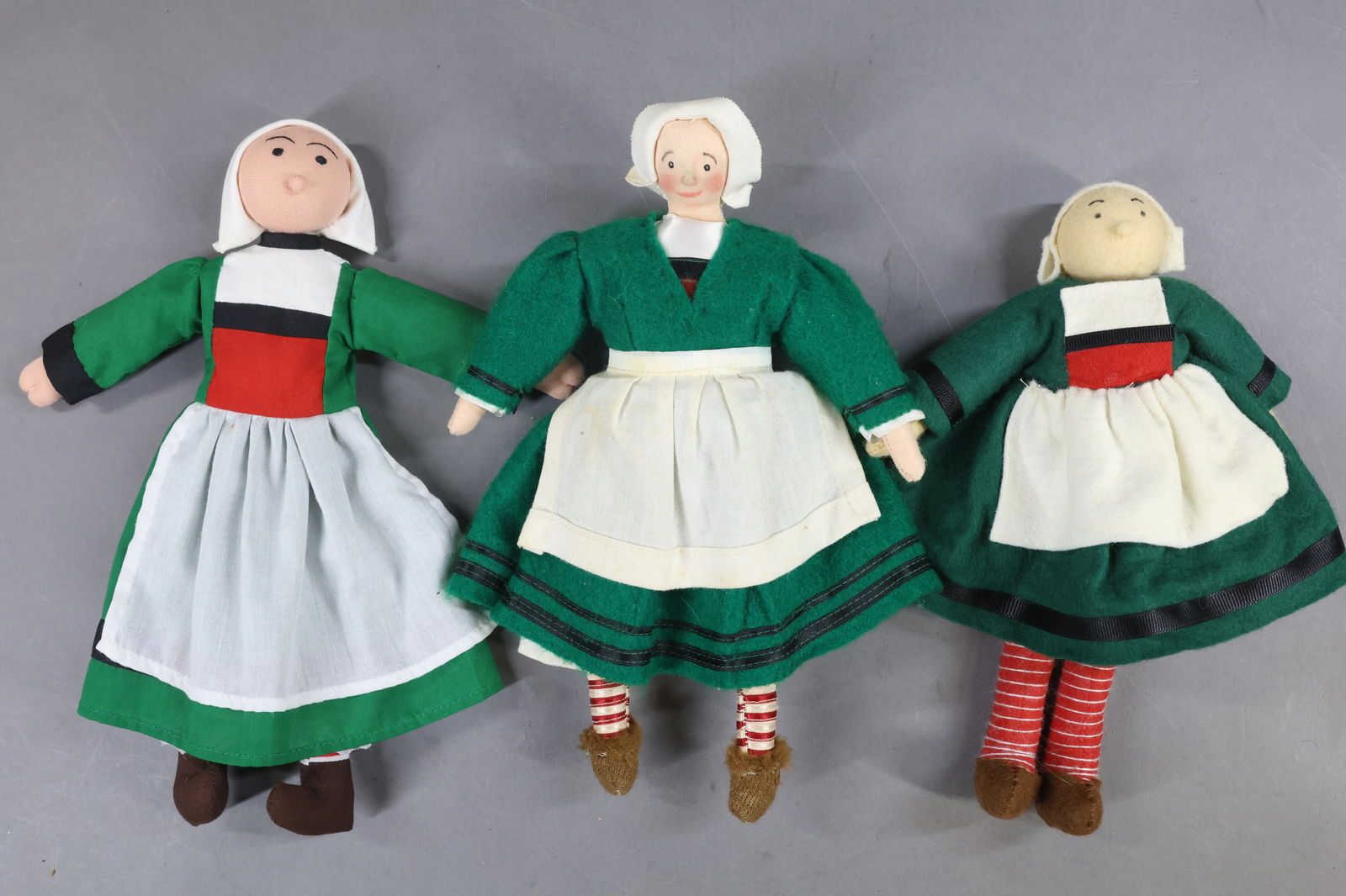 DOLLS REPRESENTING FOREIGN COUNTRIES. - 2