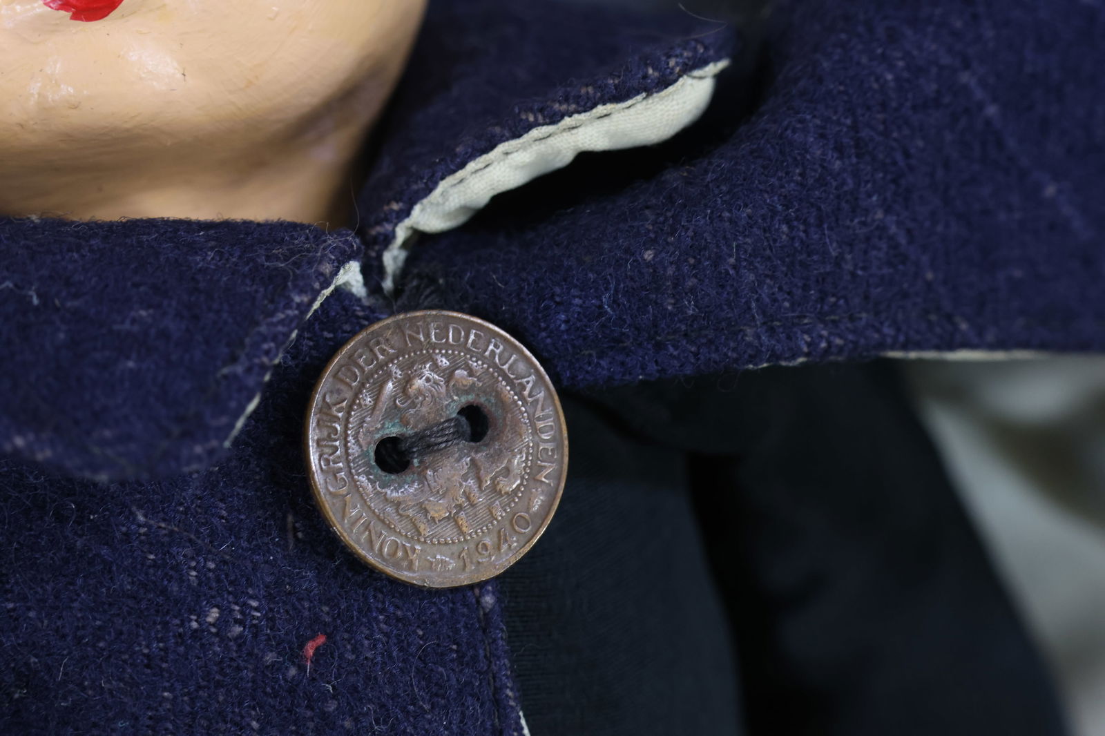 DOLLS REPRESENTING FOREIGN COUNTRIES. - 14