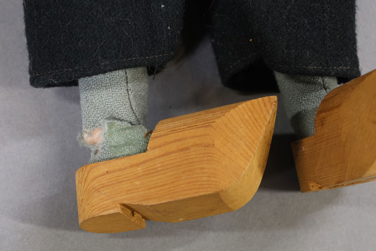 DOLLS REPRESENTING FOREIGN COUNTRIES. - 9