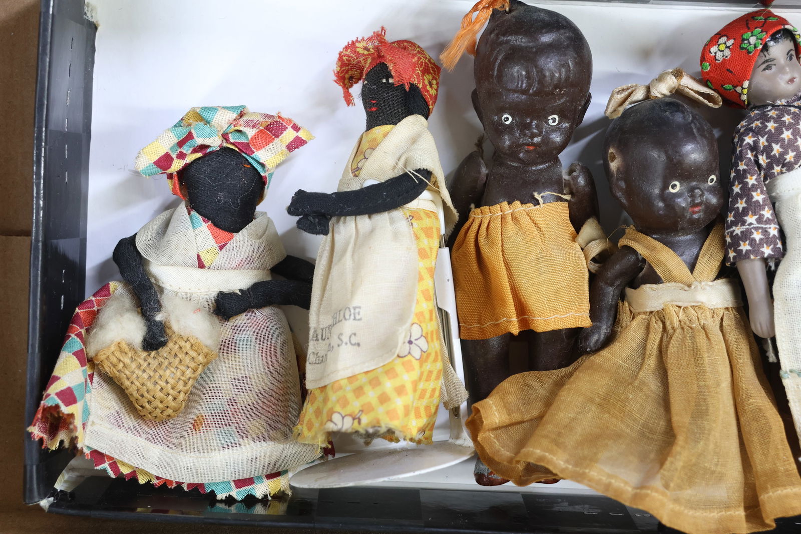 BLACK DOLLS/FIGURINES. - 4