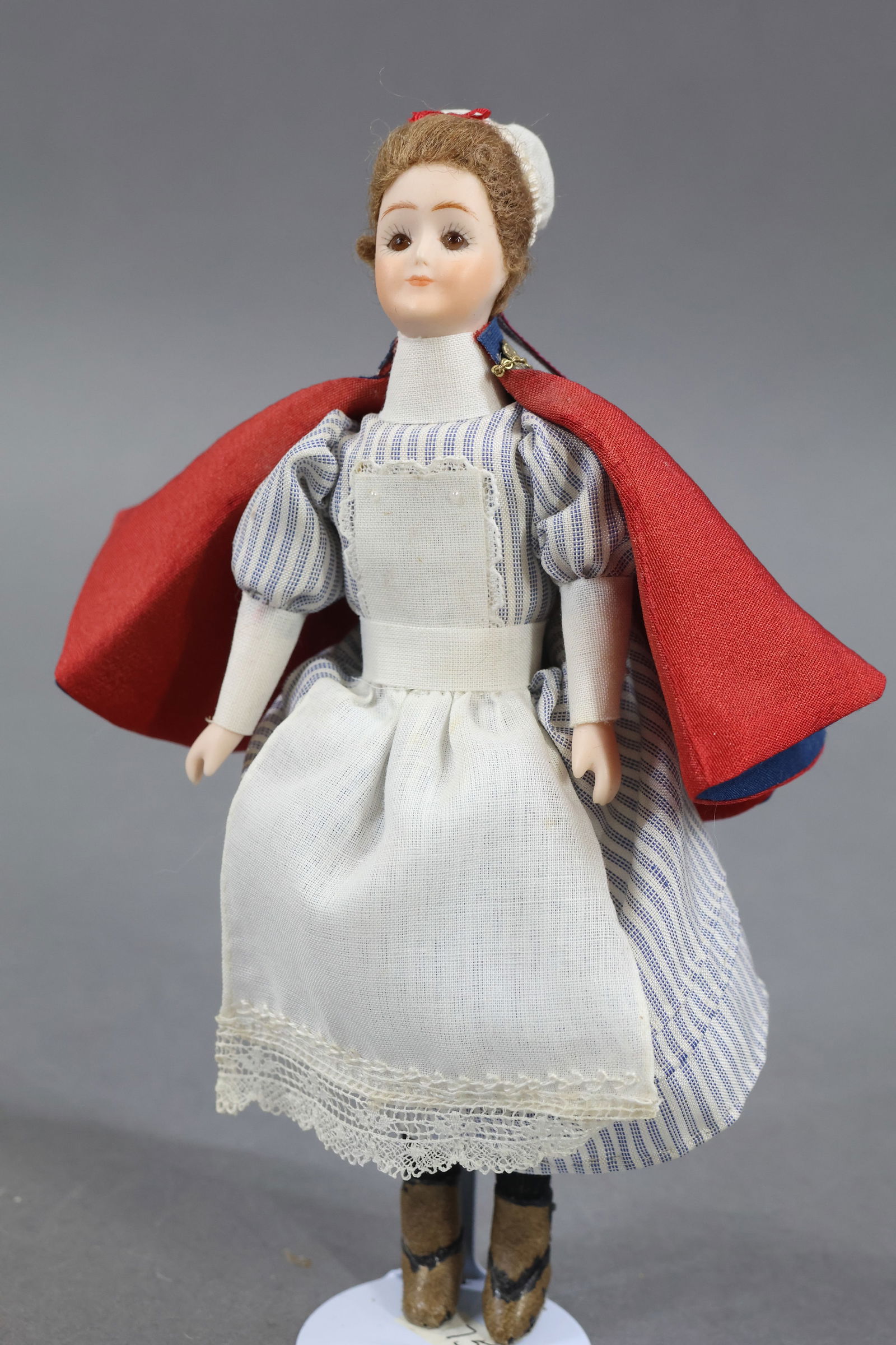 DOLLS IN UNIFORMS. - 10