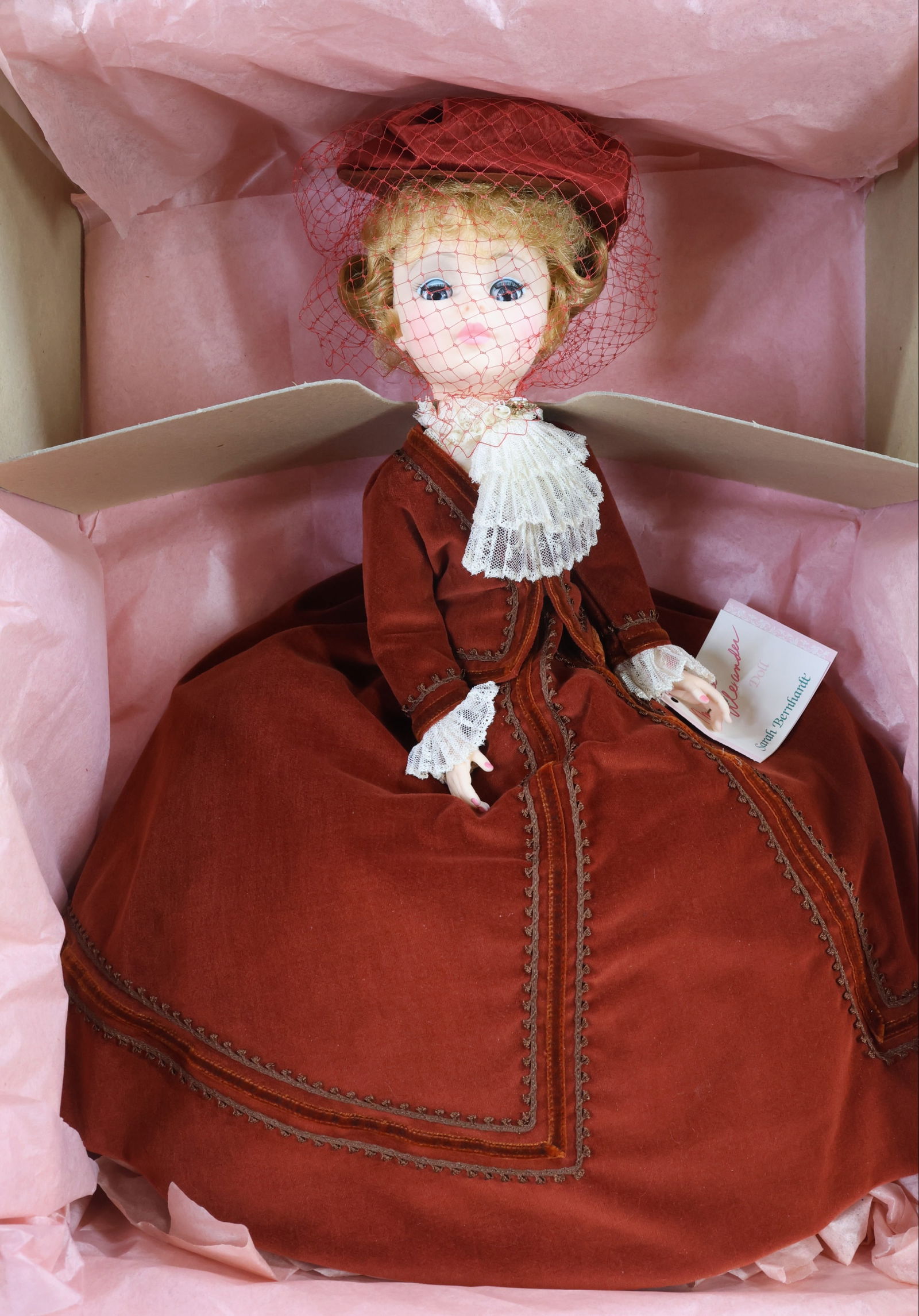 MADAME ALEXANDER PORTRAIT DOLLS.: MIB 21" "Sarah Bernhardt" doll, 1987 only, #2249, OSS. Condition: doll is MINT. Box has some age loss. This lot is being sold AS IS. (Prior to the photography, this doll had NBRFB.)