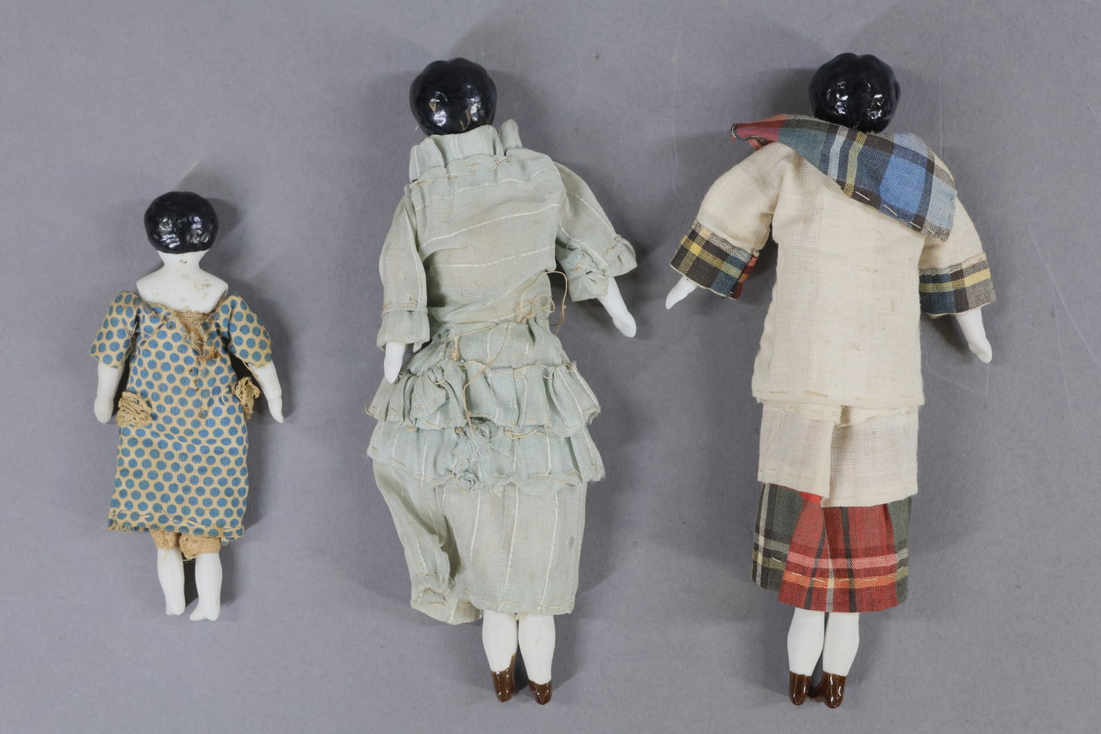 MINIATURES - DOLLS. - 10