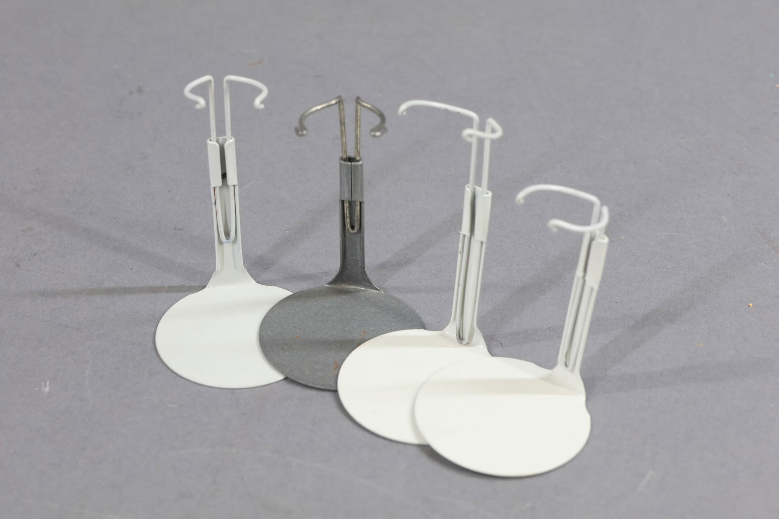 MINIATURES - DOLLS. - 11