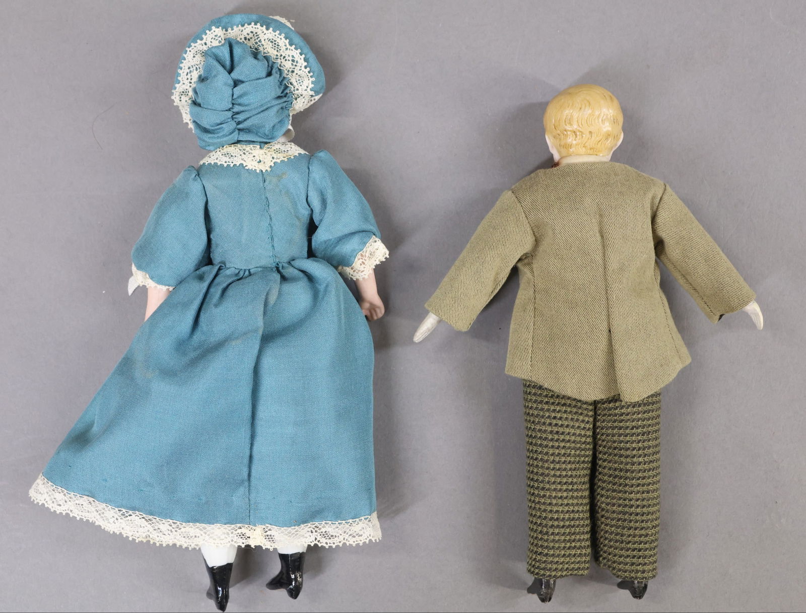 MINIATURES - DOLLS. - 10