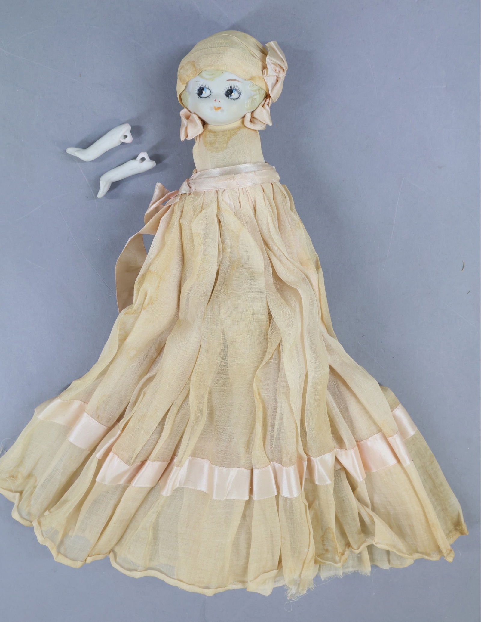 BISQUE DOLLS, 12" UNDER. - 13