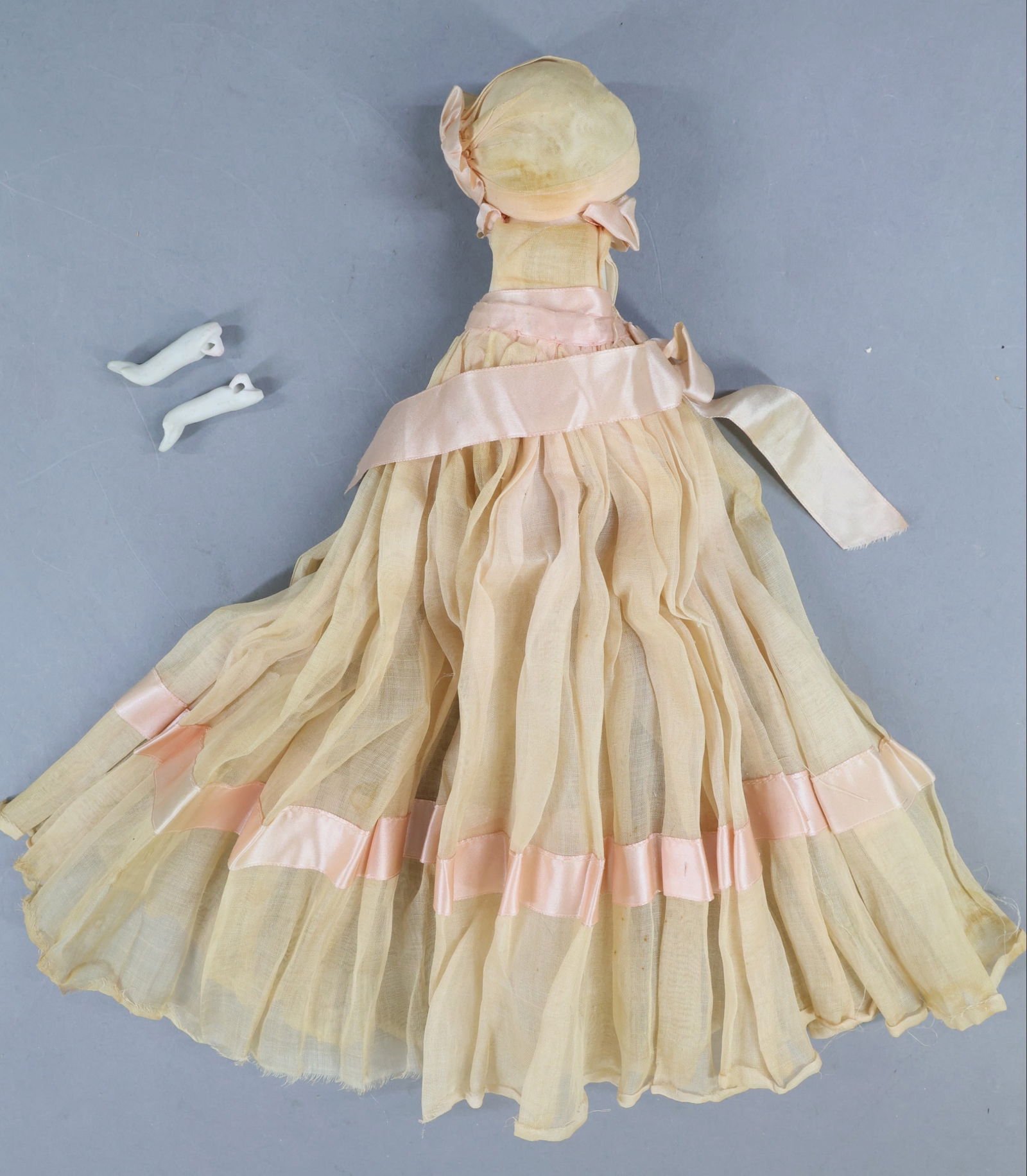 BISQUE DOLLS, 12" UNDER. - 15