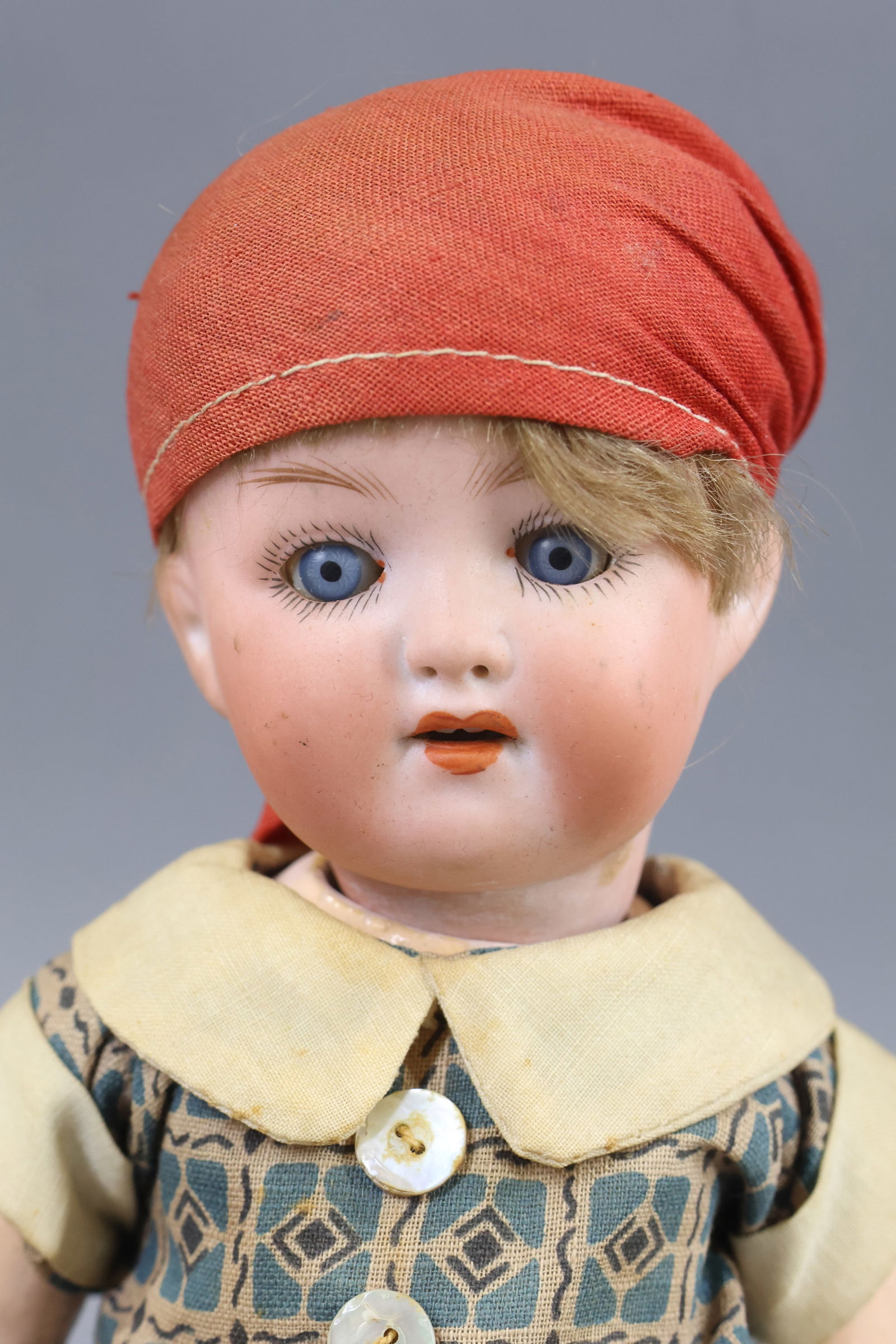 BISQUE DOLLS, 12" UNDER. - 3