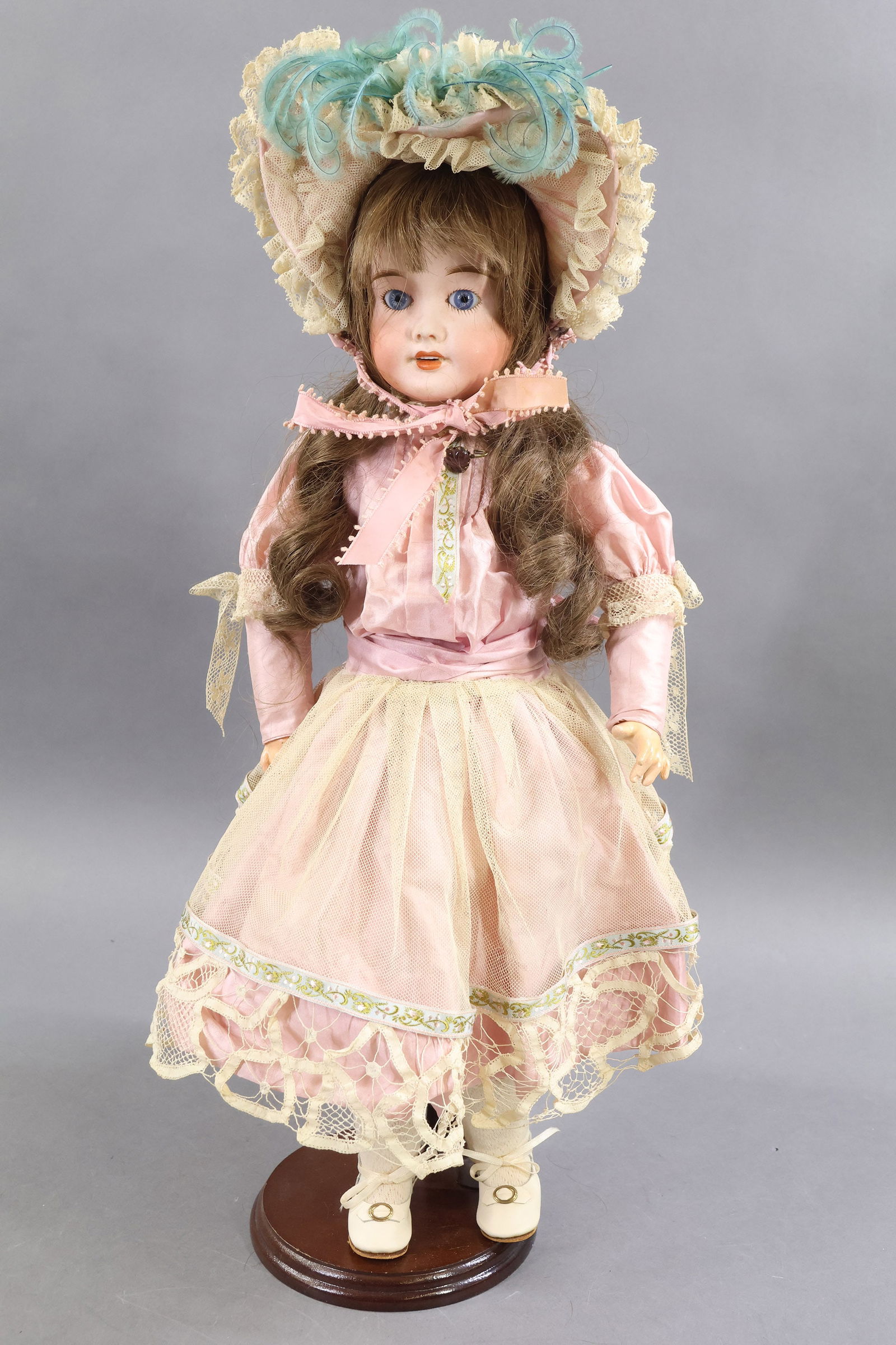 FRENCH BISQUE DOLLS. (1 of 10)