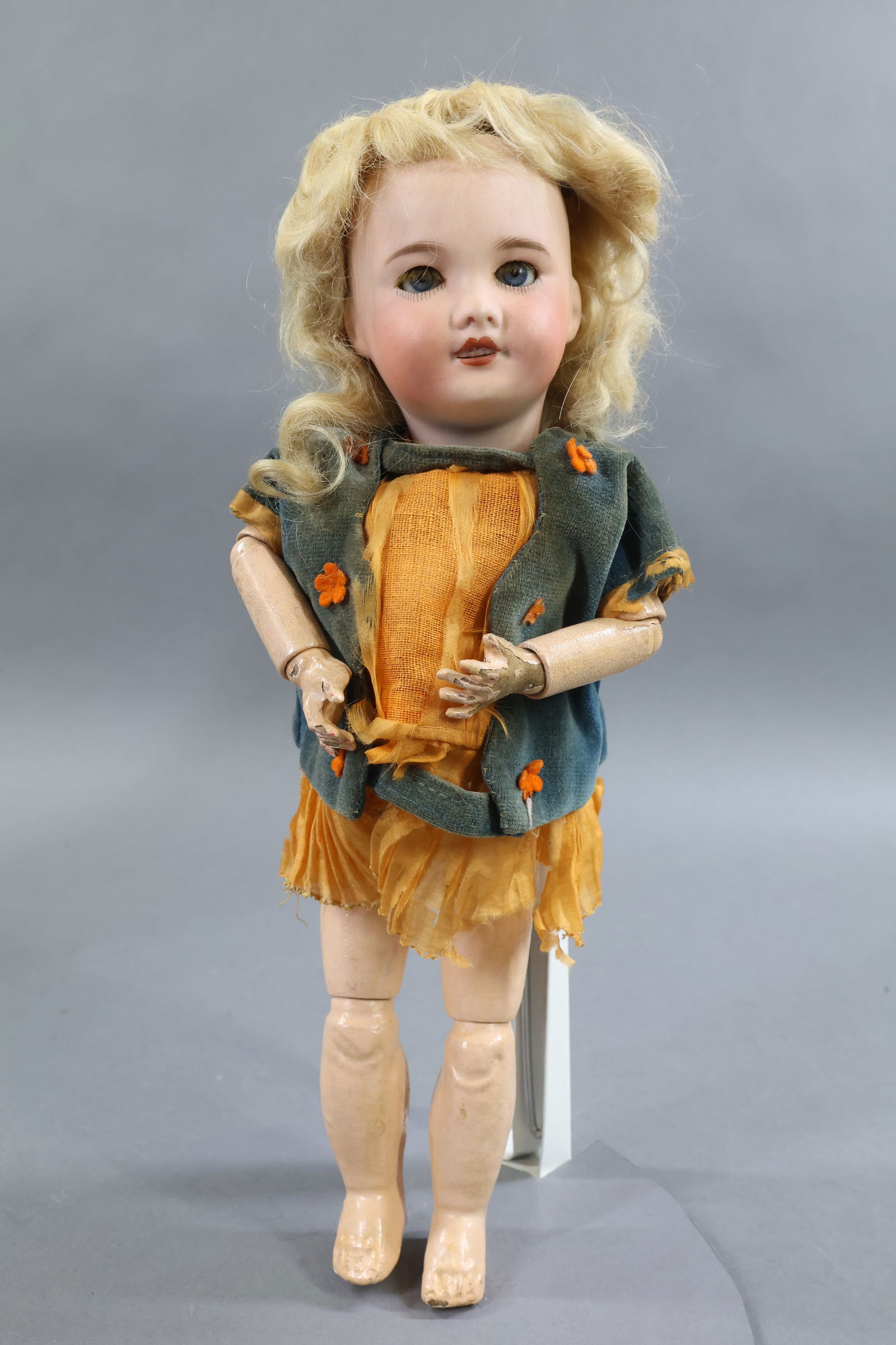 FRENCH BISQUE DOLLS. - 9