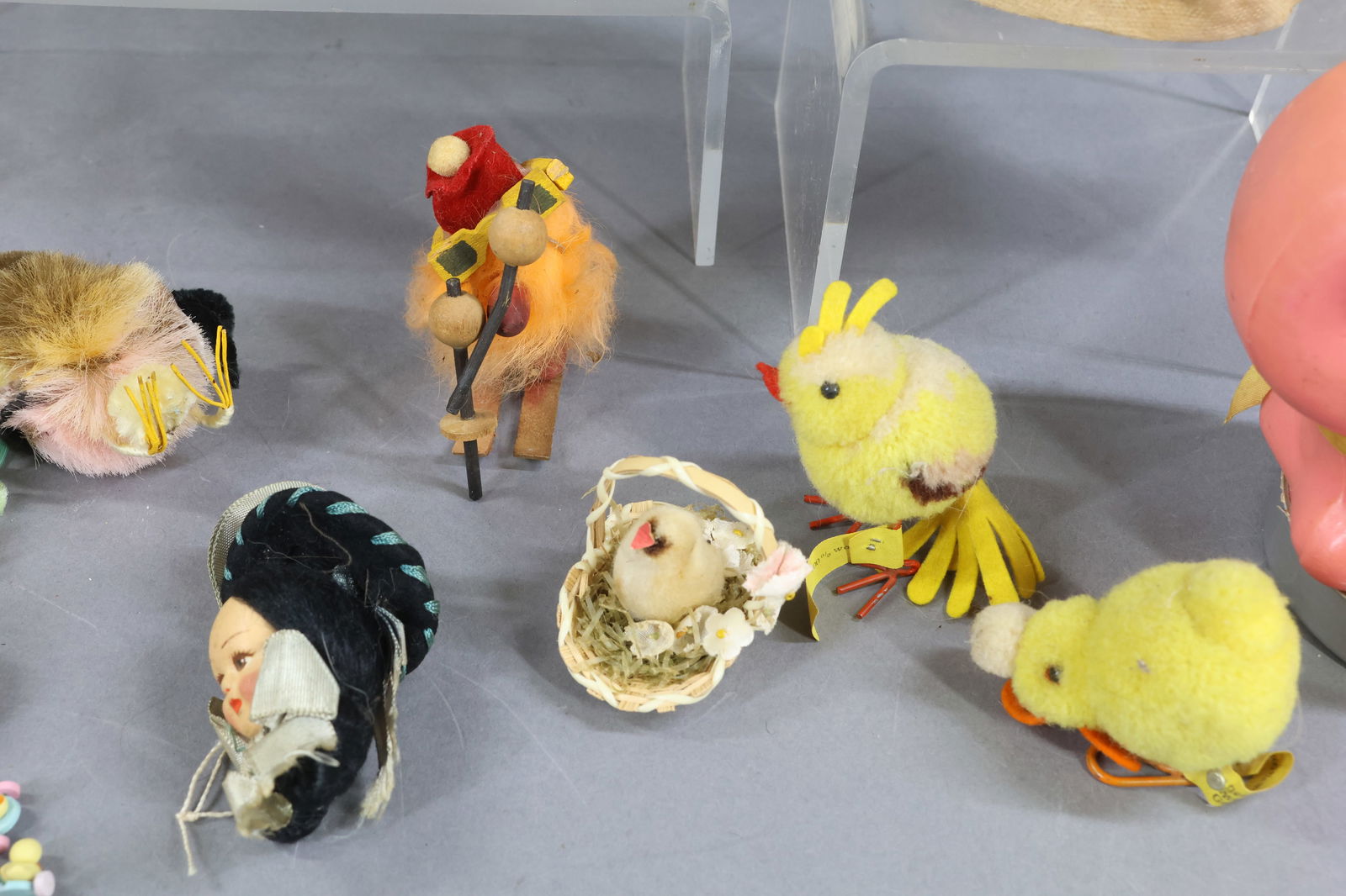 HOLIDAY/NOVELTIES. - 4