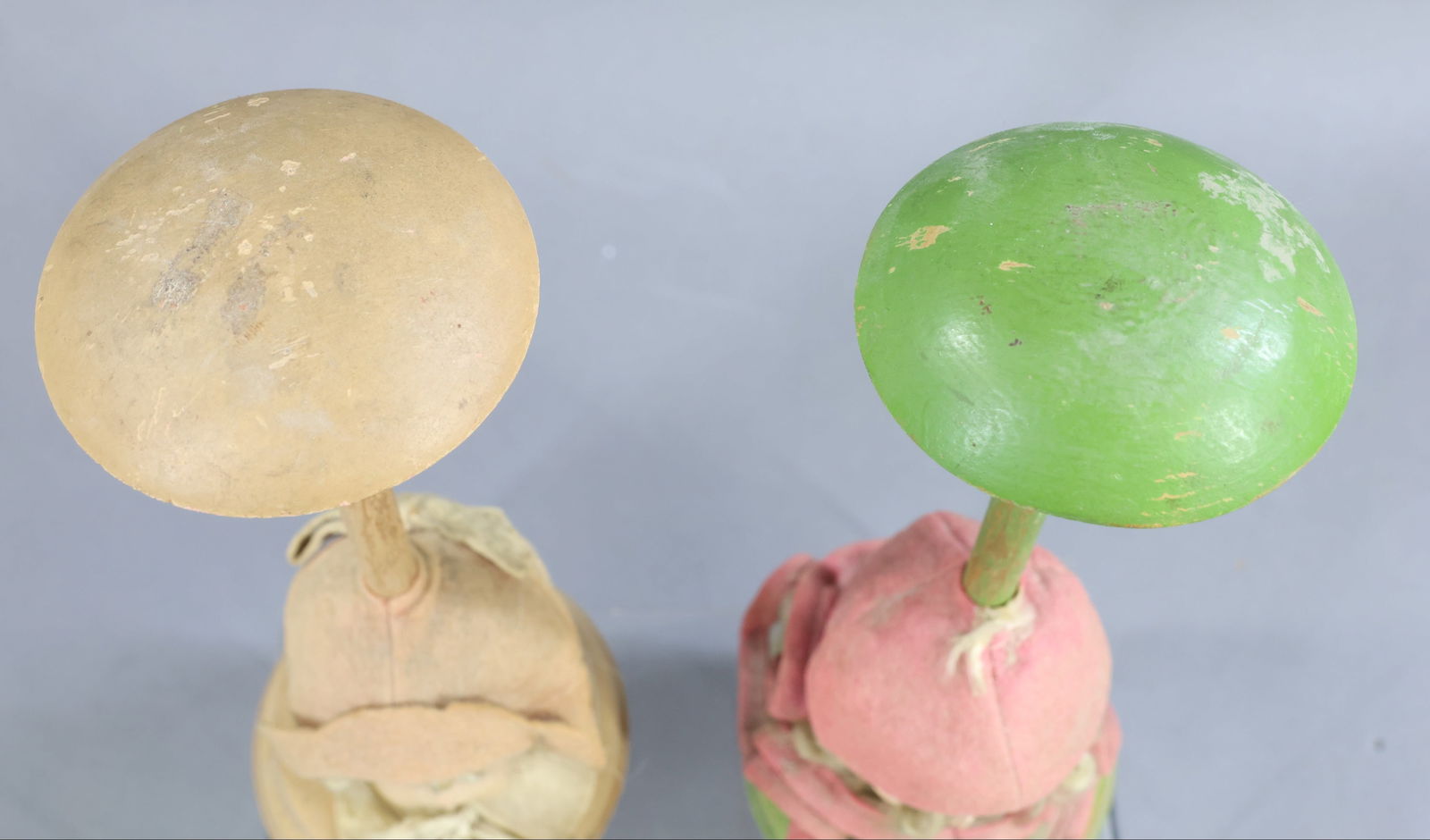 HOLIDAY/NOVELTIES. - 6