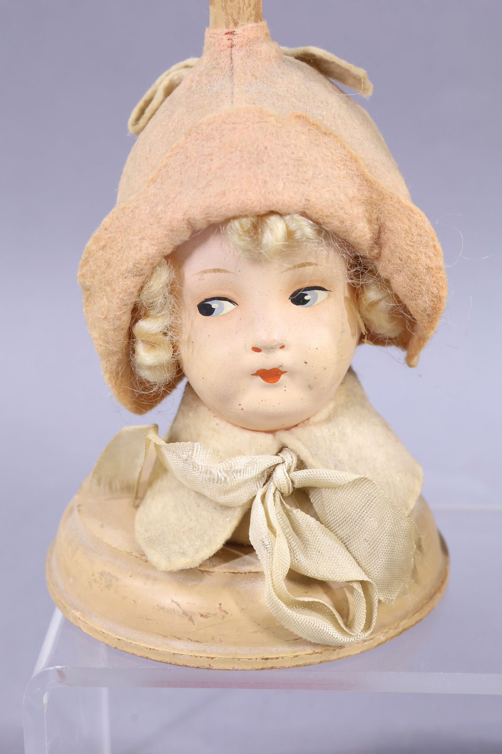 HOLIDAY/NOVELTIES. - 7