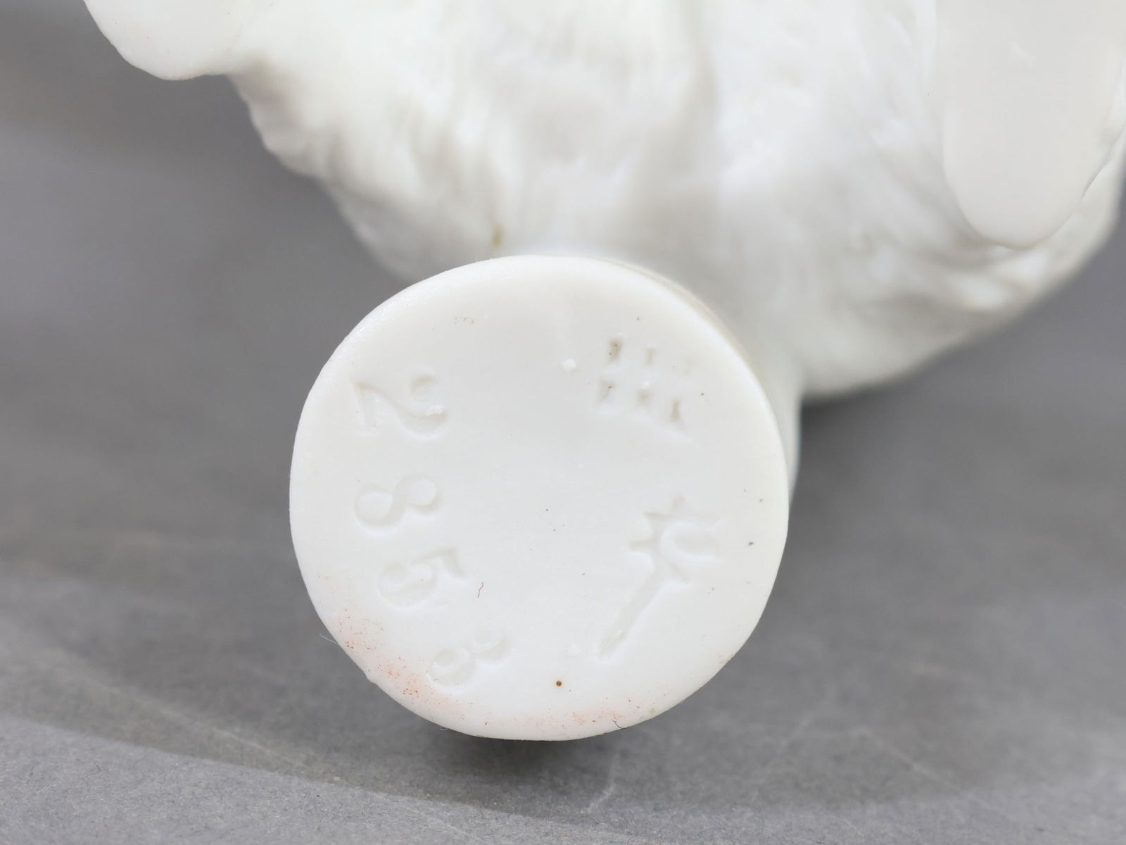 HOLIDAY/NOVELTIES. - 10