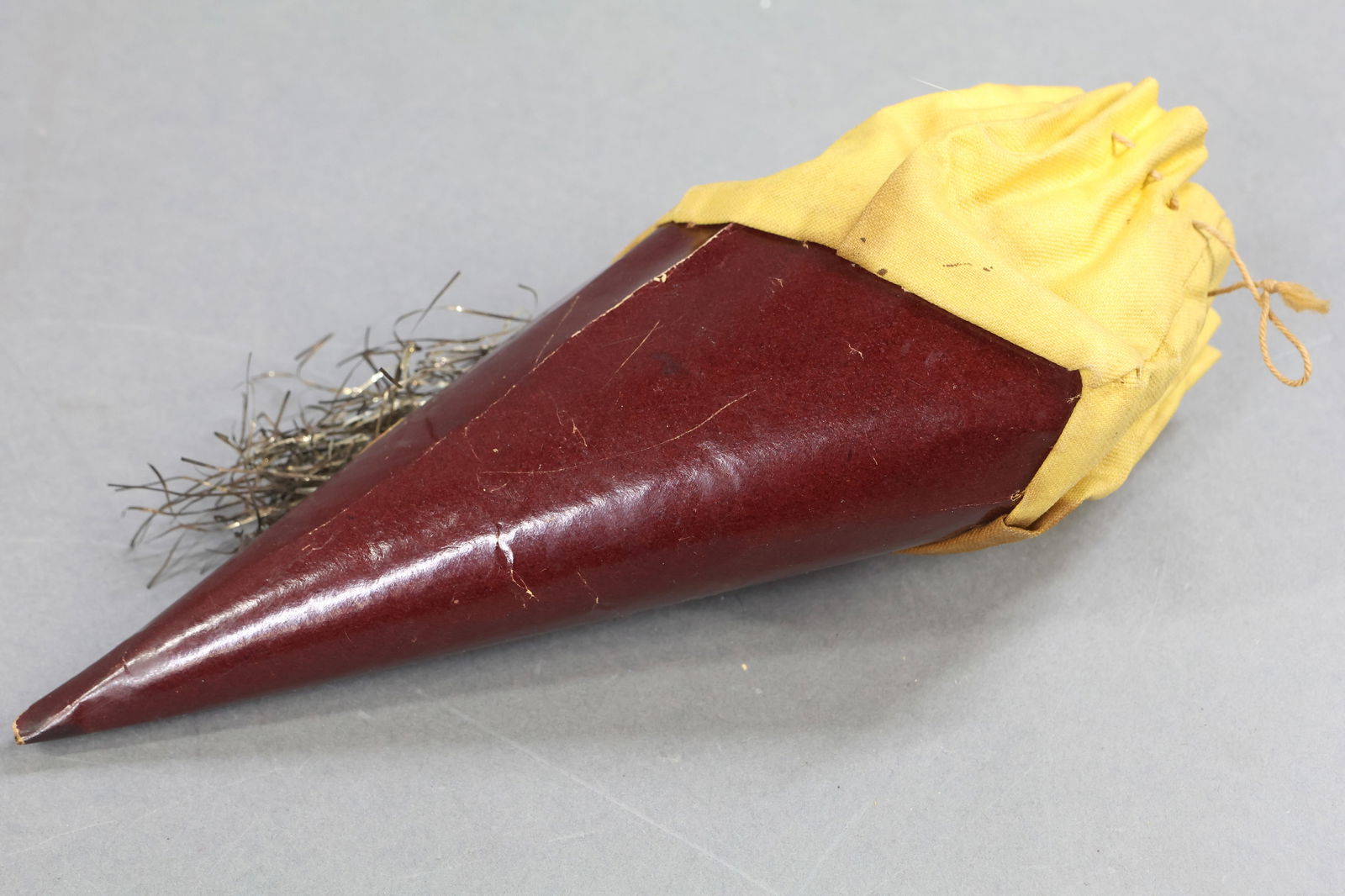 HOLIDAY/NOVELTIES. - 7